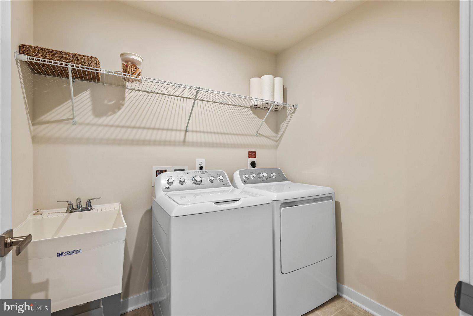 REGENCY AT CHANCELLORSVILLE NORTH - Residential