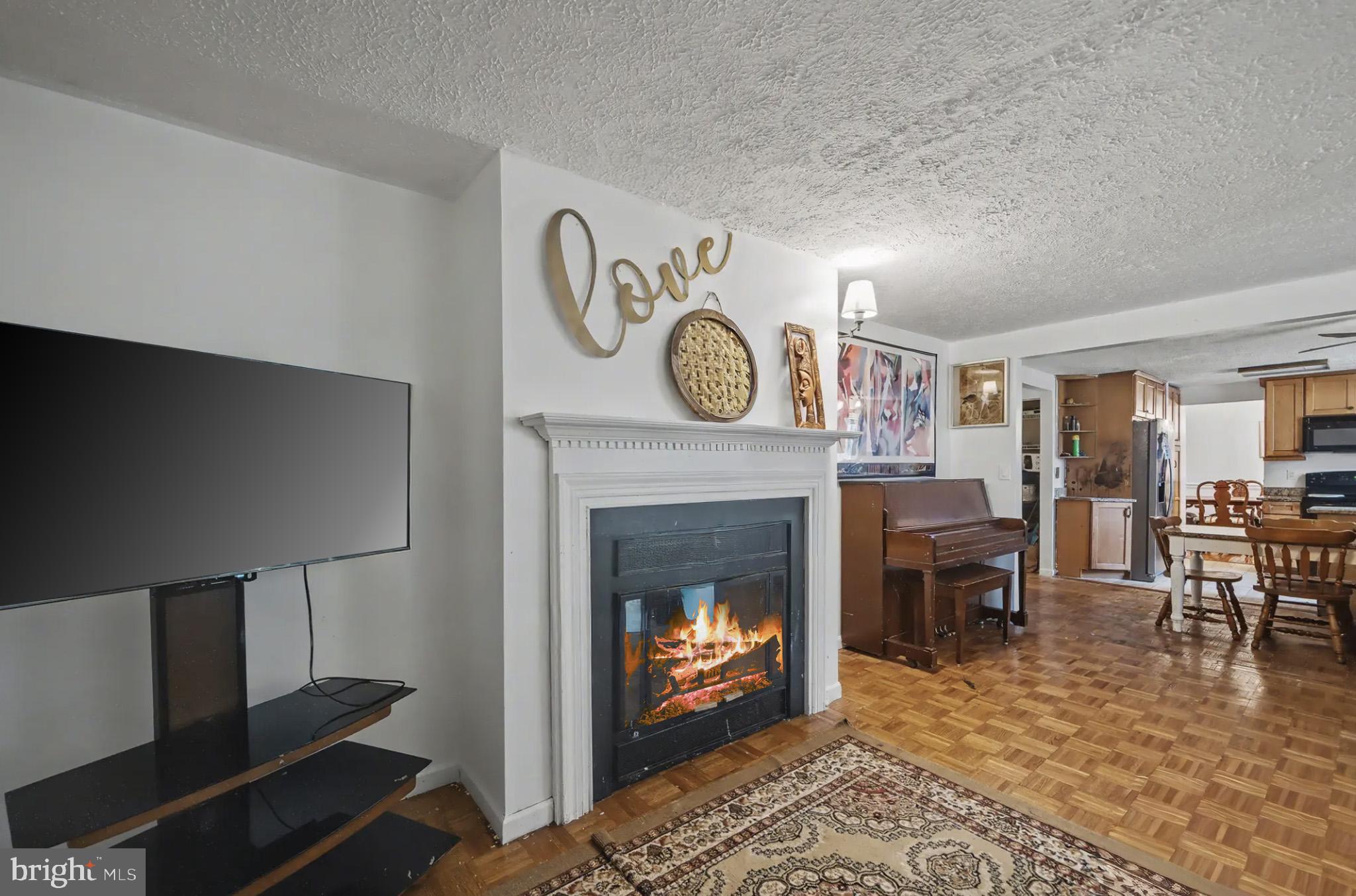 AMBER MEADOWS - Residential