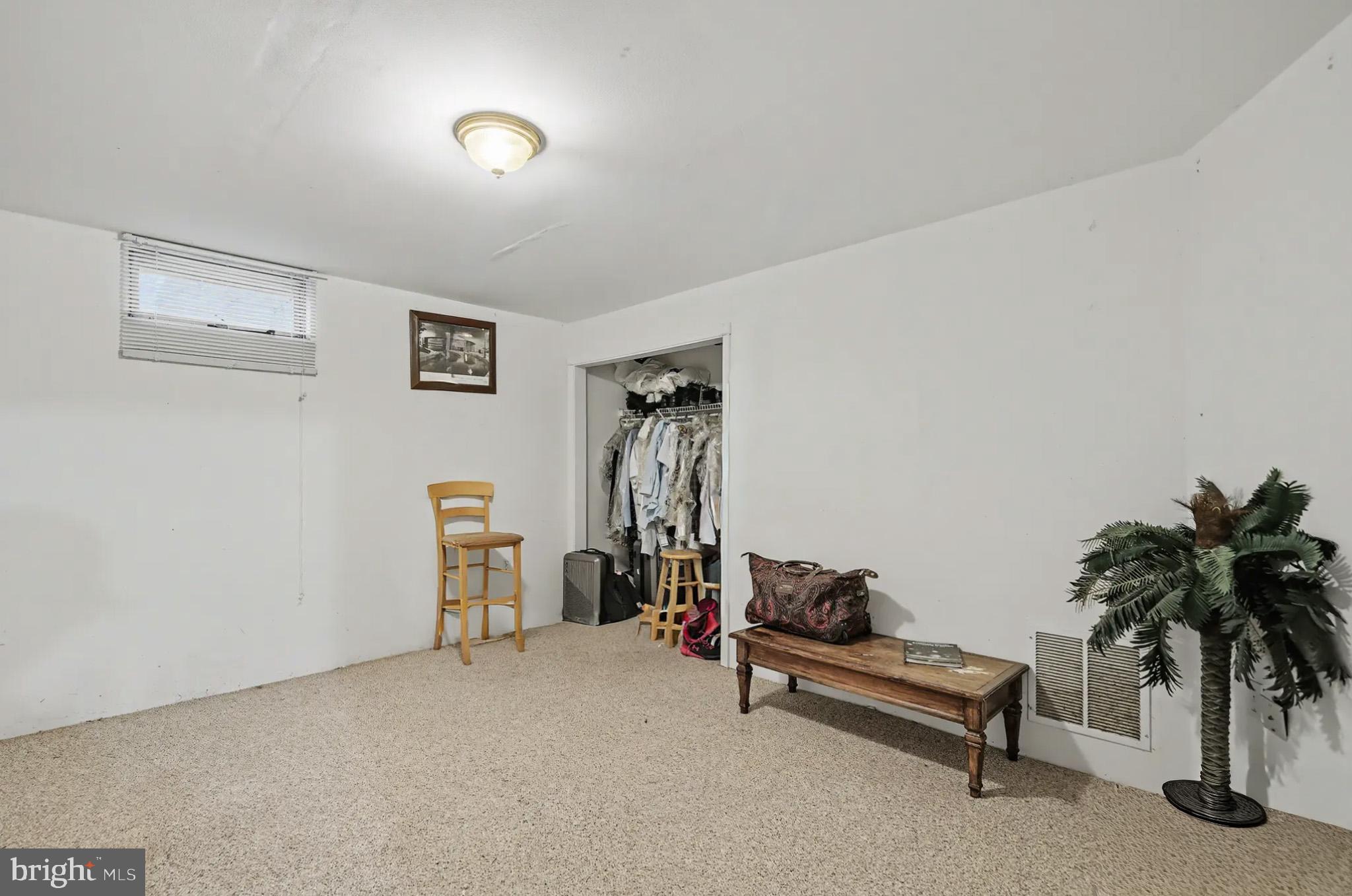 AMBER MEADOWS - Residential