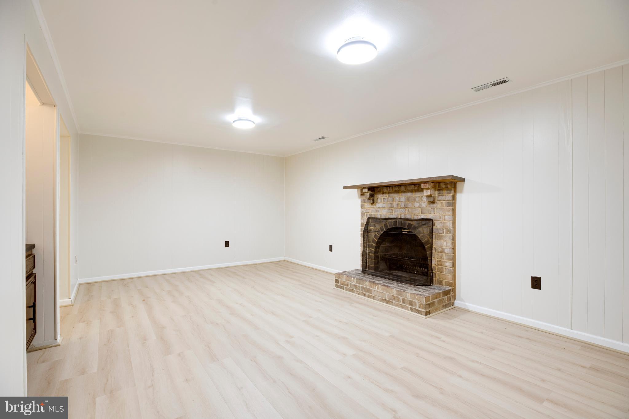 HALLCREST HEIGHTS - Residential Lease