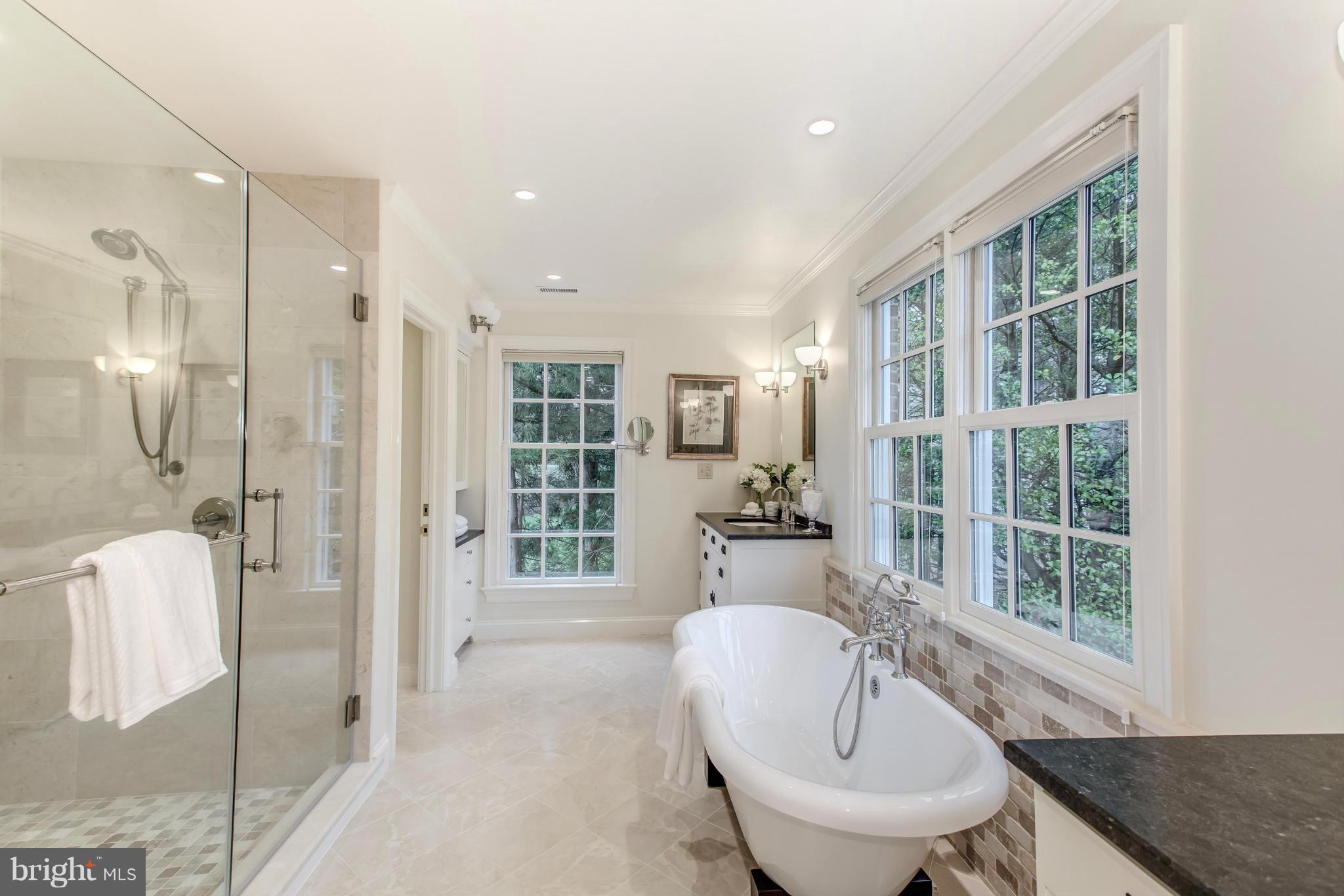 KENWOOD - Residential