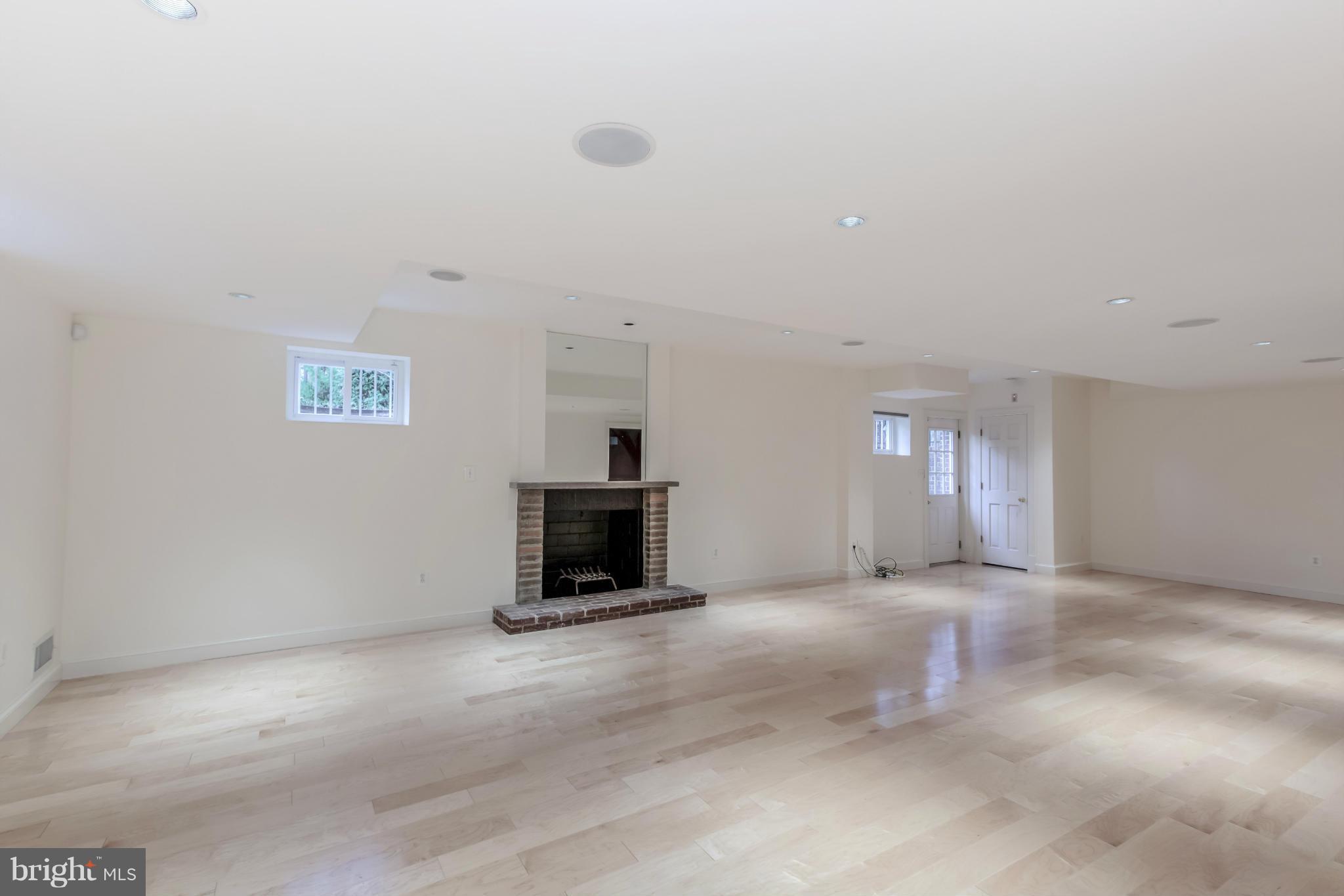 KENWOOD - Residential