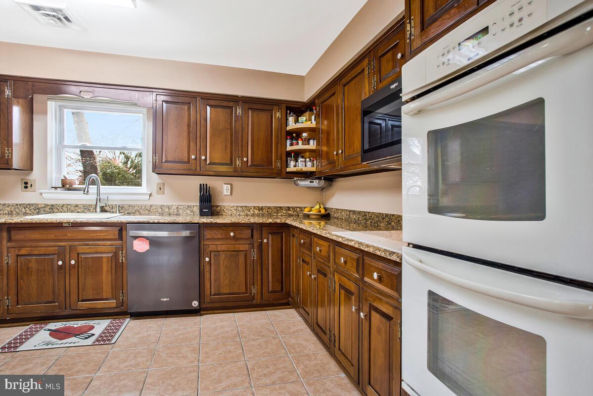 ROSEMARY TERRACE - Residential