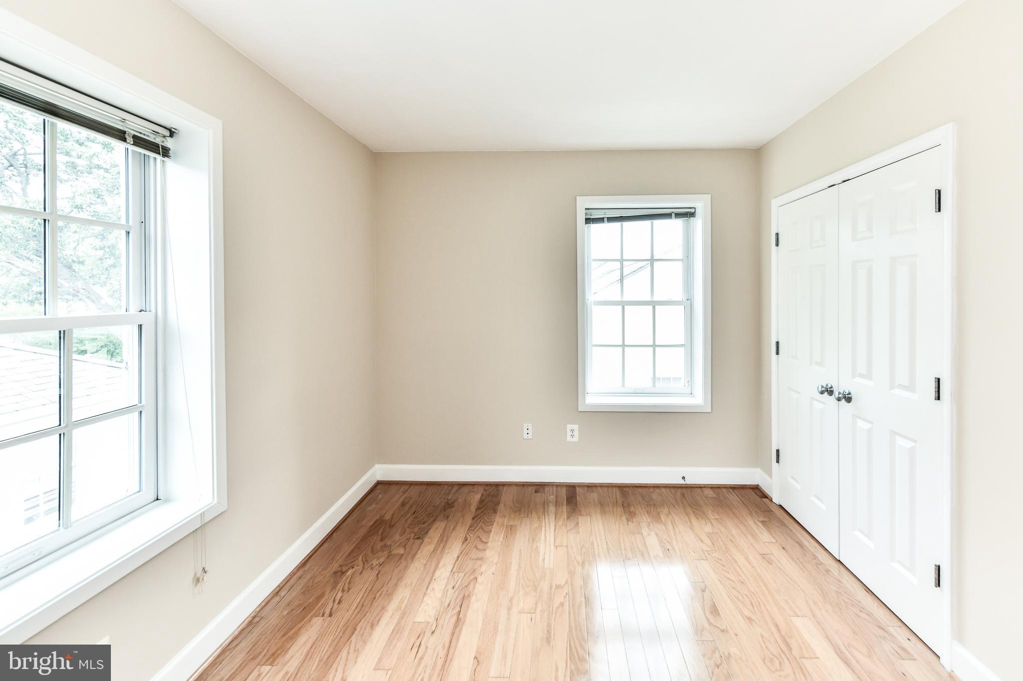 GATEHOUSE CONDOMINIUM - Residential Lease