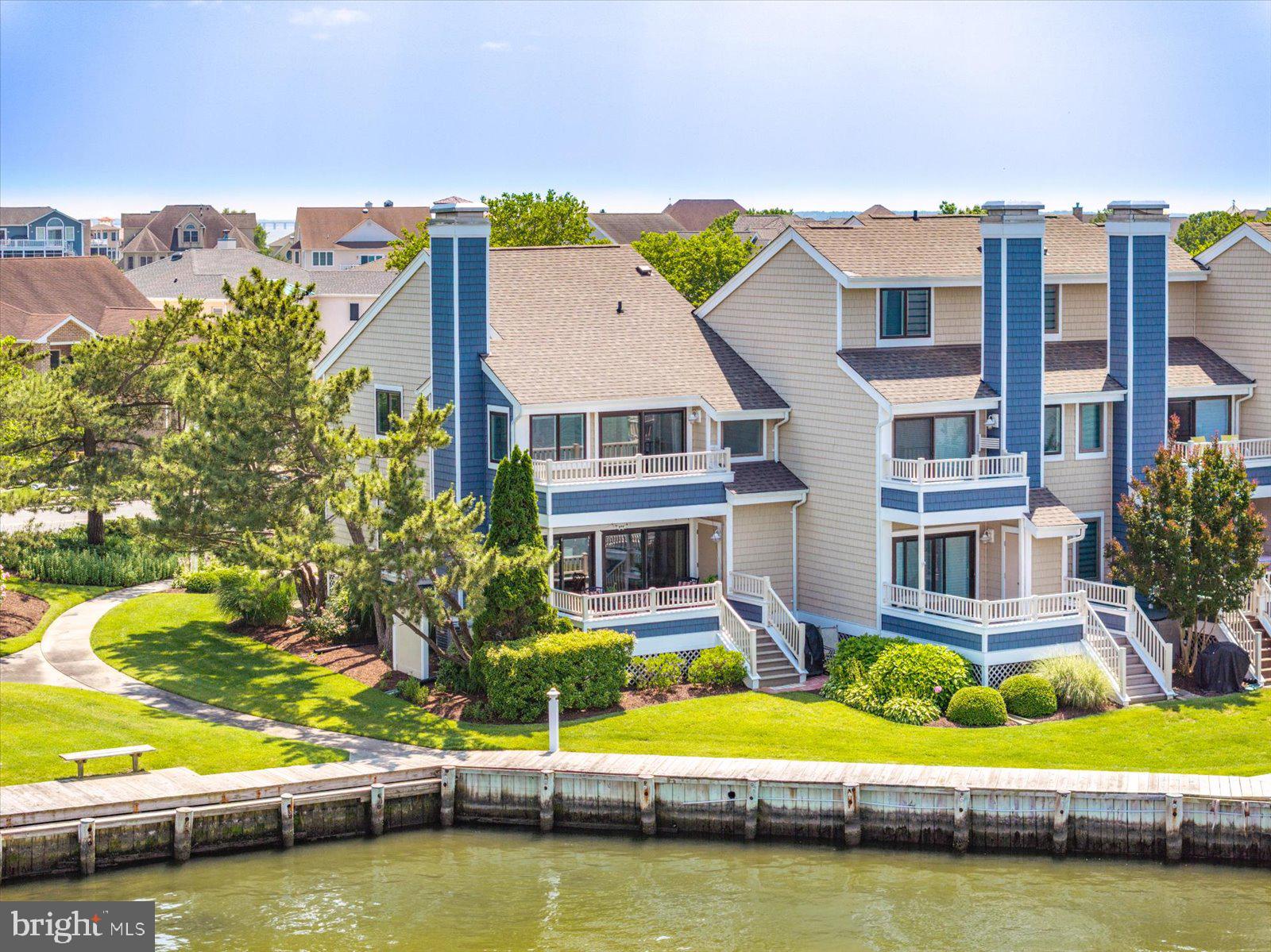 222 N HERON DRIVE 222-1