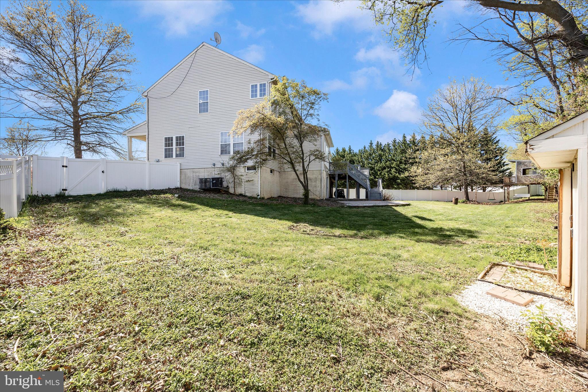 WELLINGTON TRACE - Residential