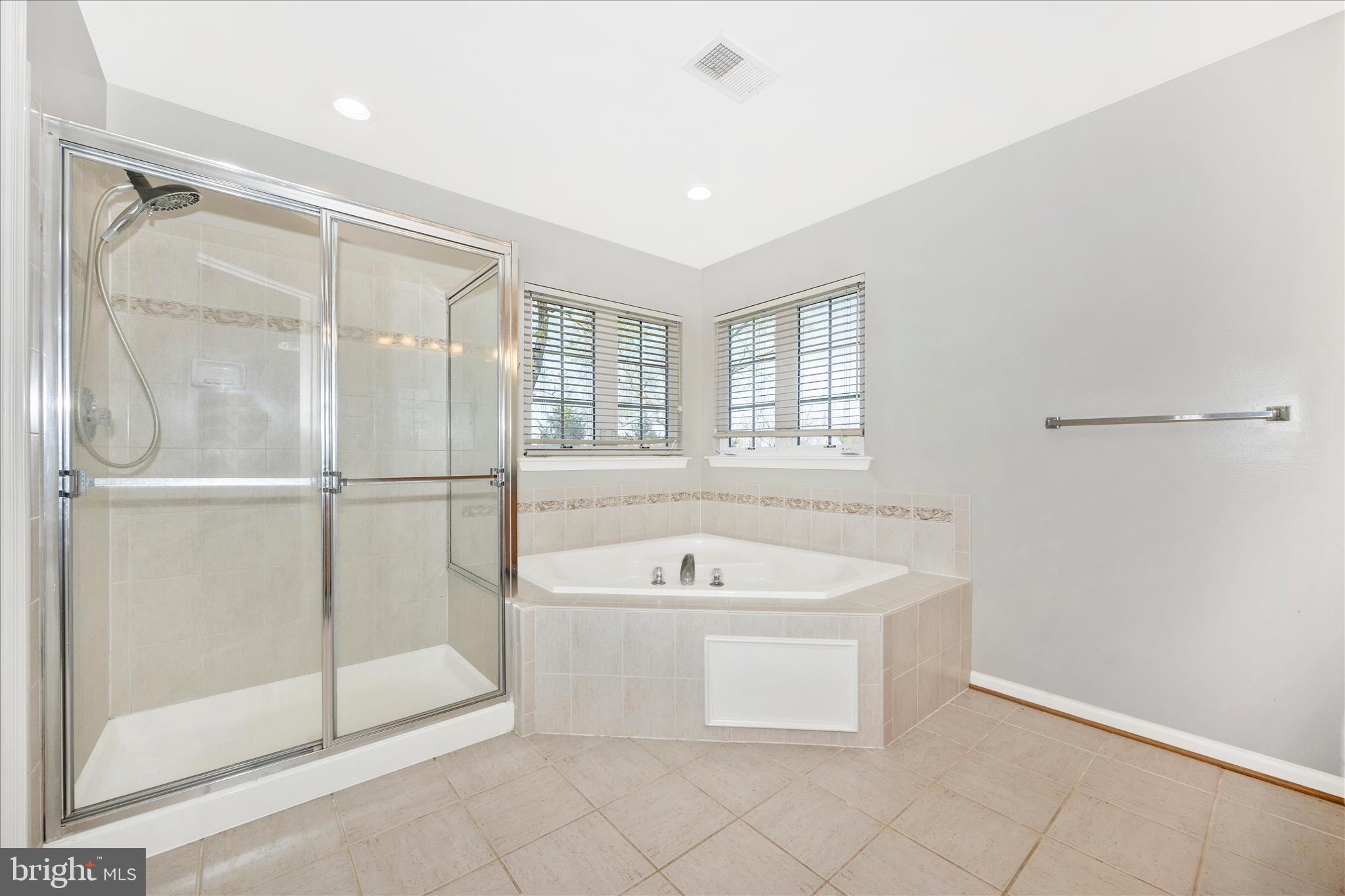 WELLINGTON TRACE - Residential