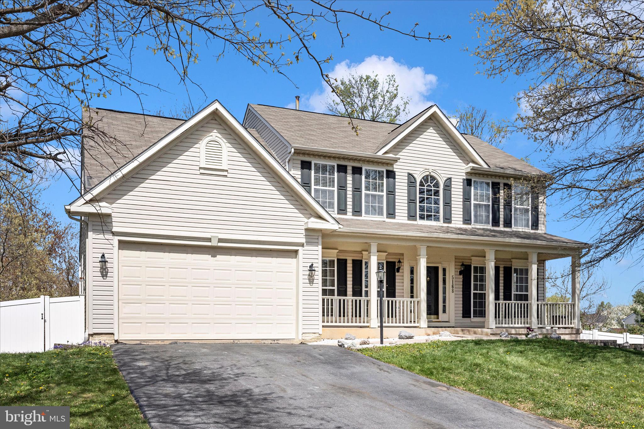 WELLINGTON TRACE - Residential