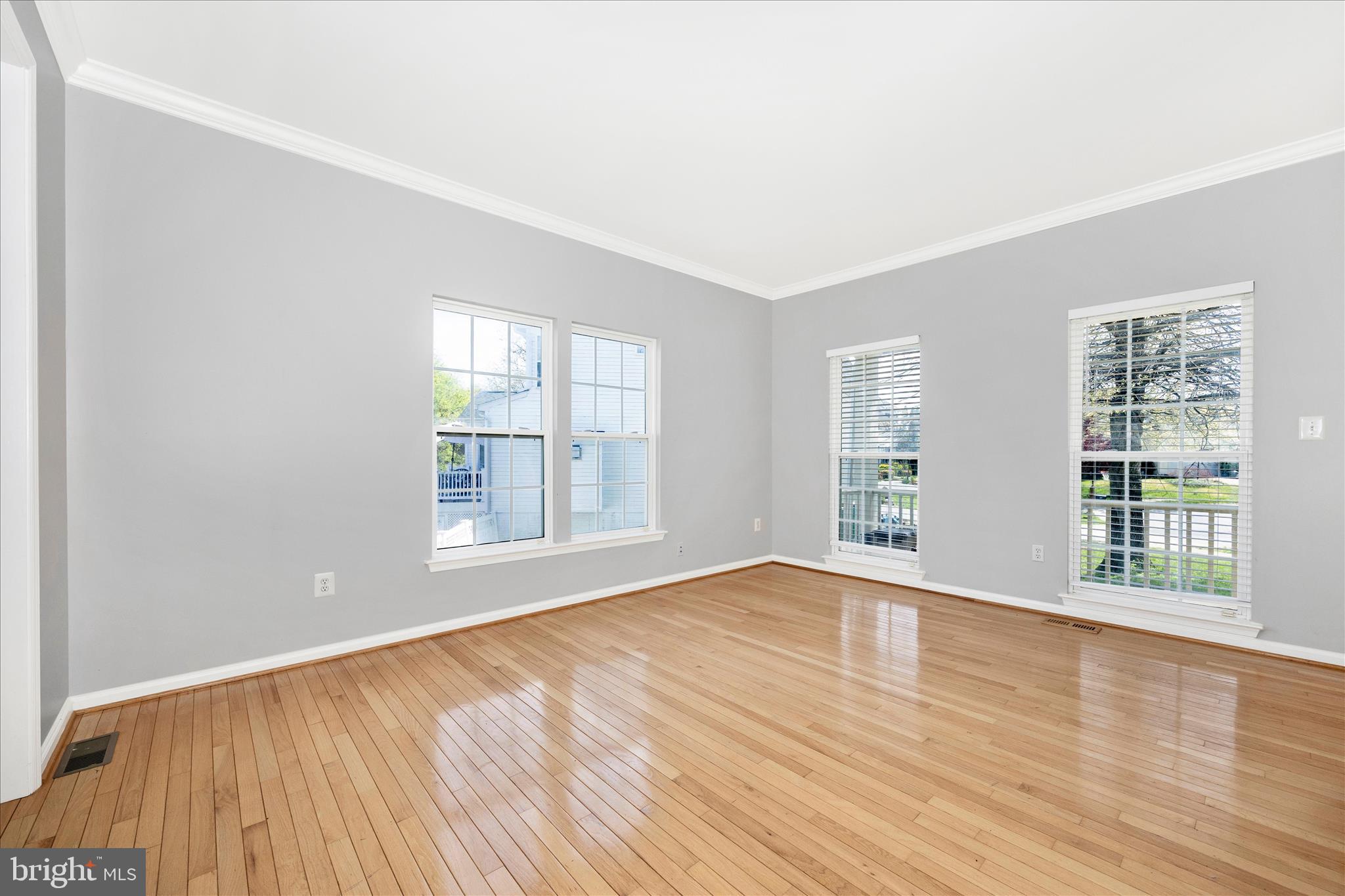 WELLINGTON TRACE - Residential