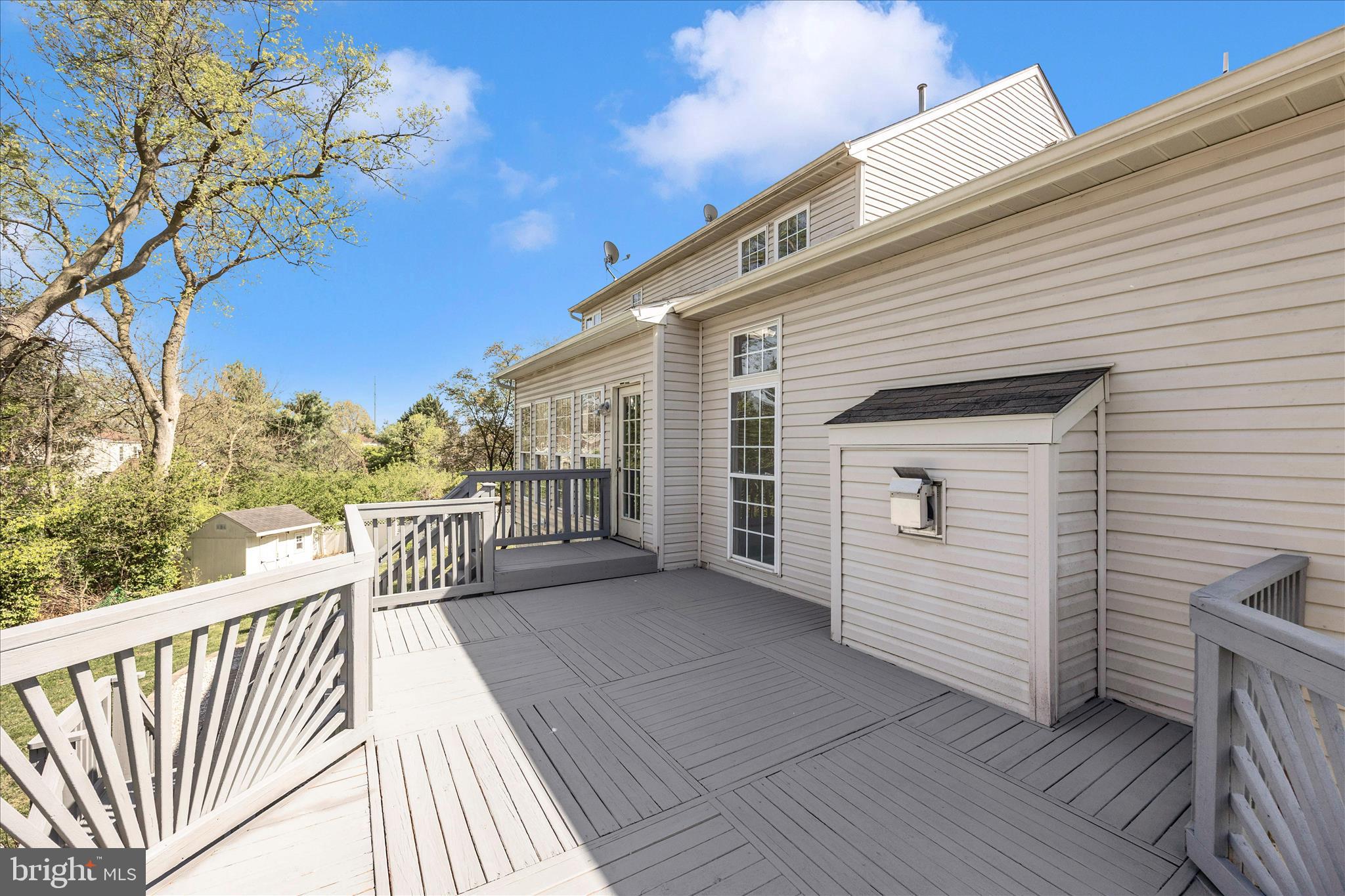 WELLINGTON TRACE - Residential