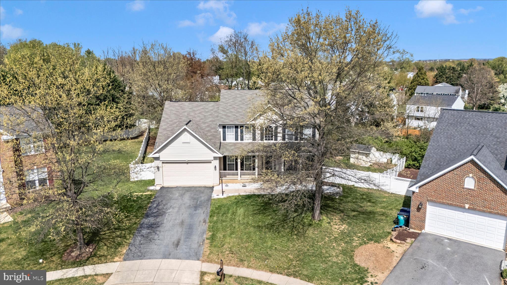 WELLINGTON TRACE - Residential