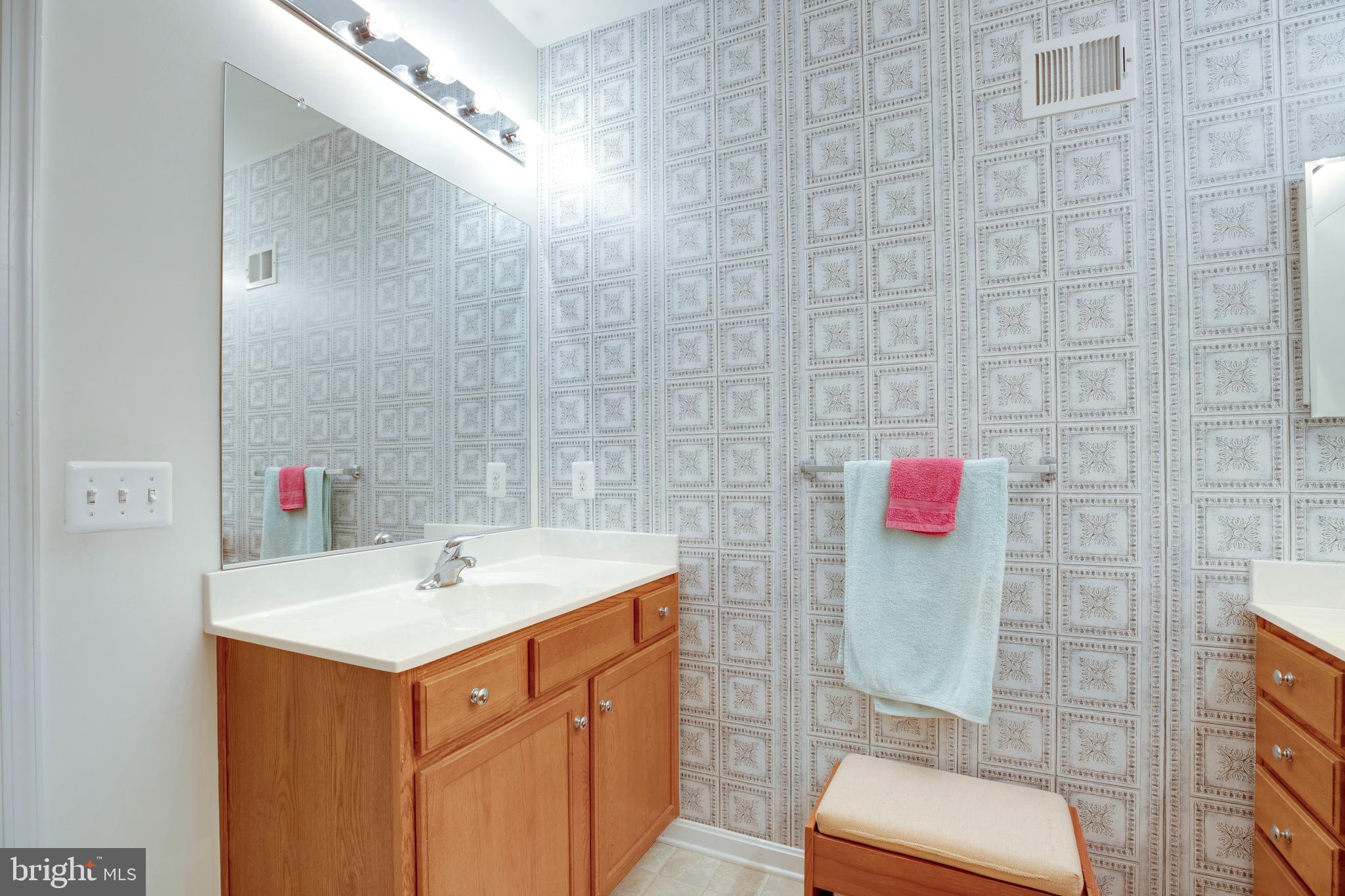 LEE SQUARE - Residential