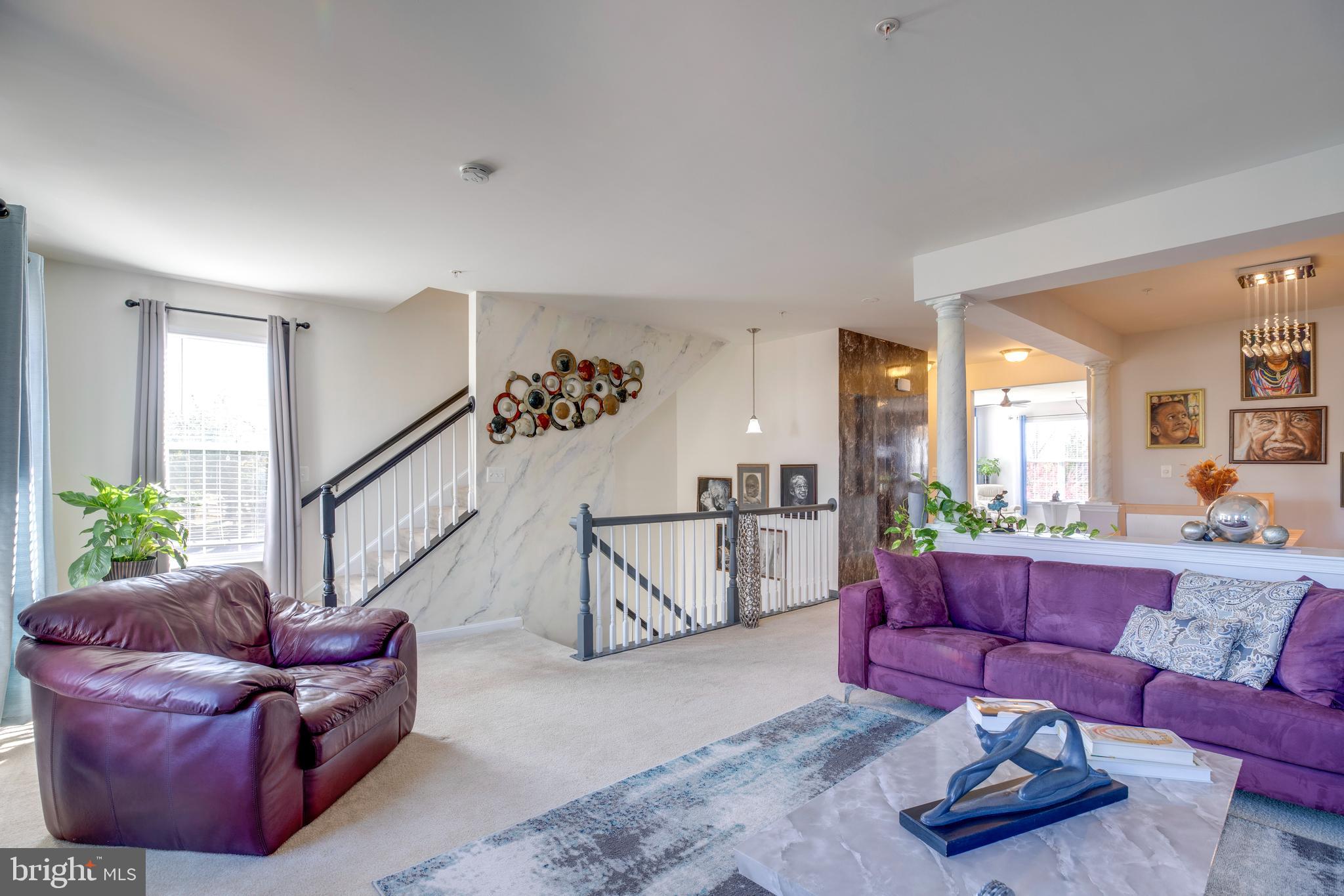 LEE SQUARE - Residential