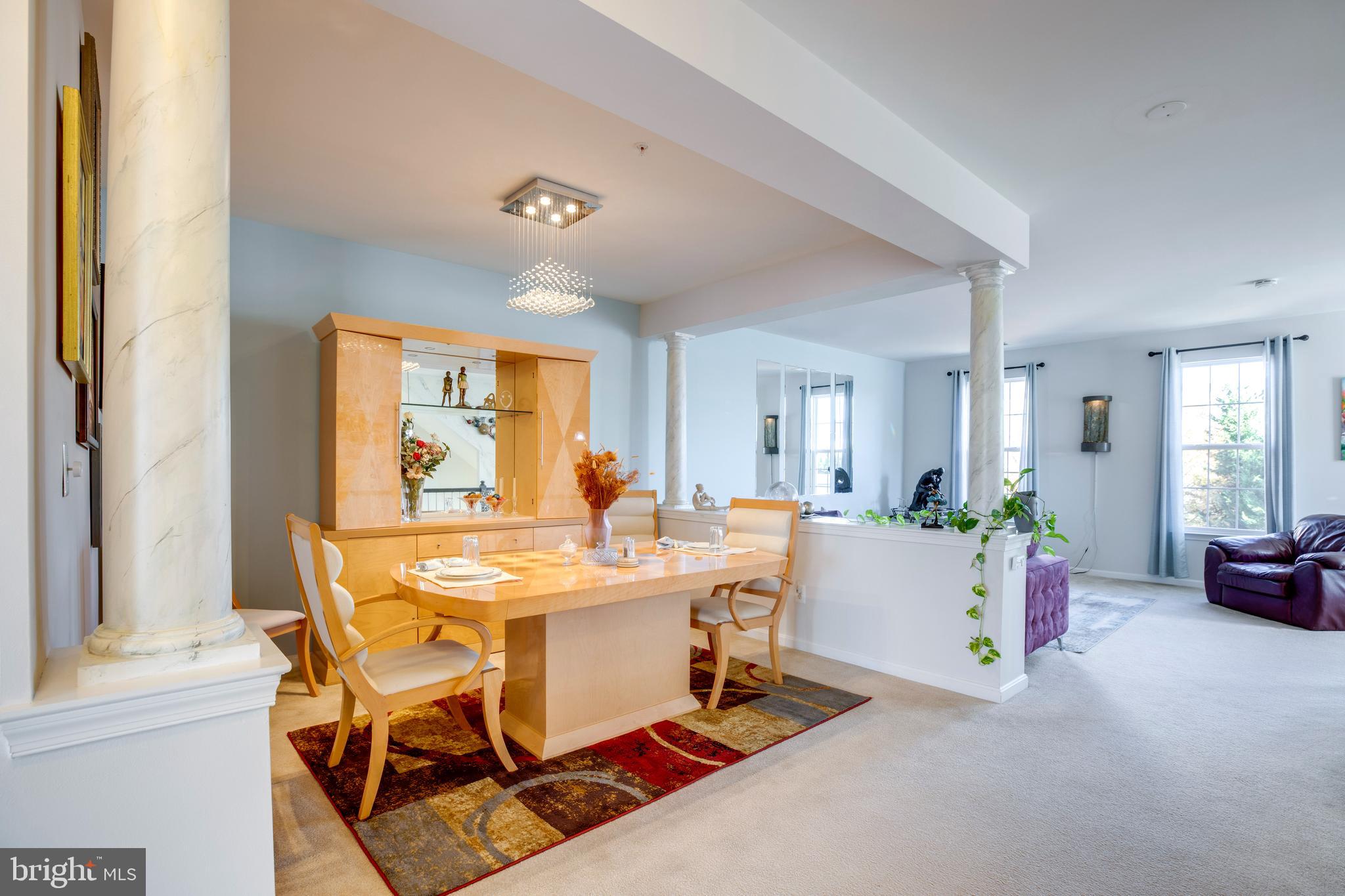 LEE SQUARE - Residential