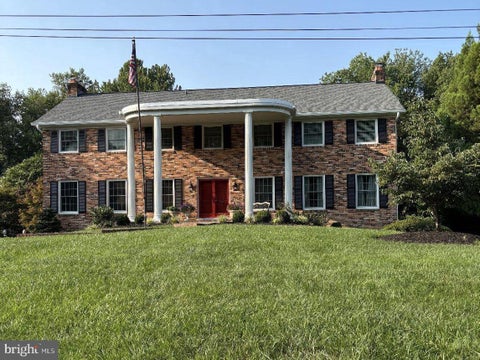 Homes For Sale - 8955 Colesbury Place<br/> FAIRFAX, VA 22031