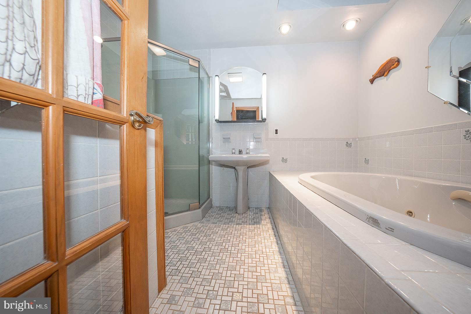 NETHER PROVIDENCE - Residential