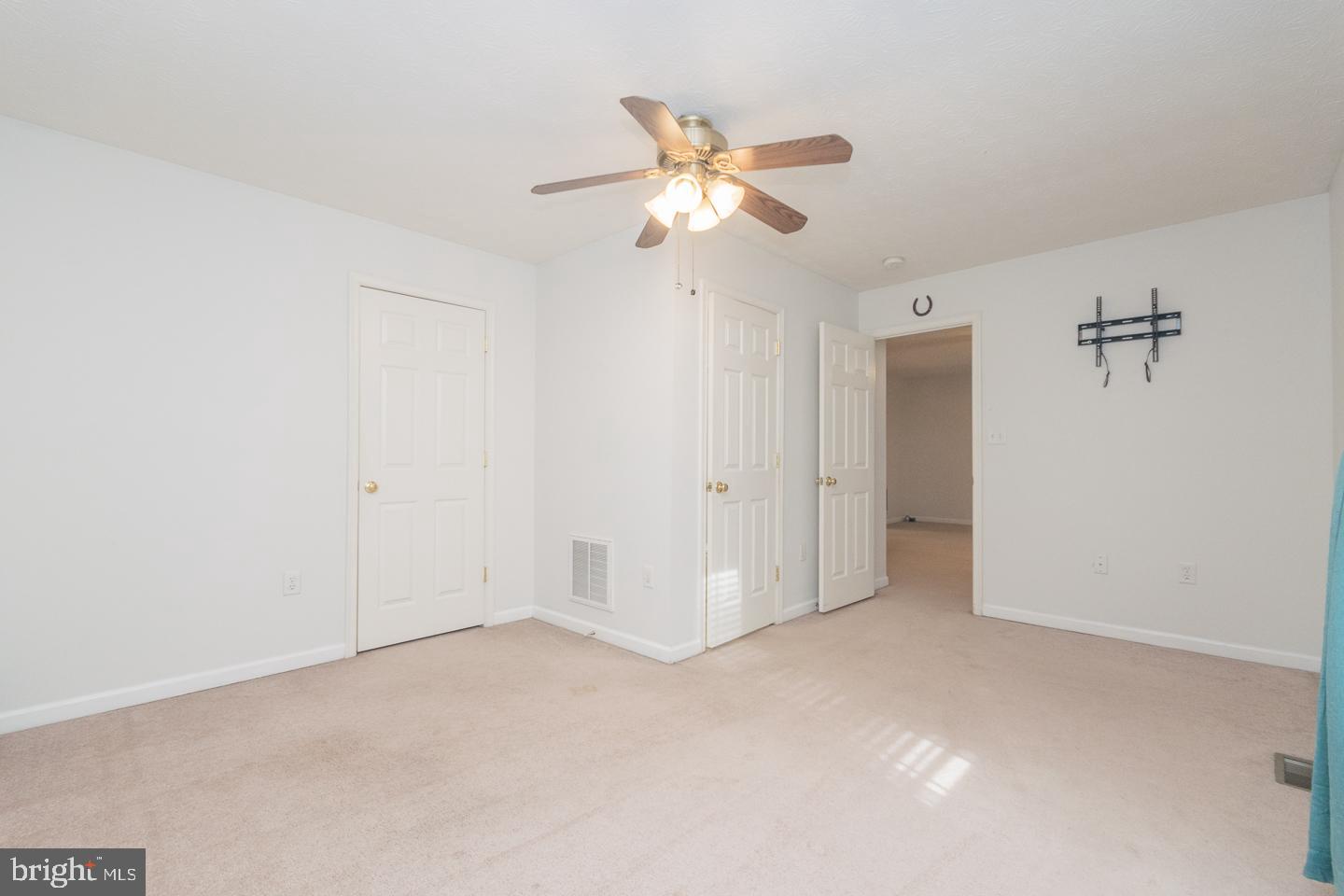 TABLER STATION MANOR - Residential