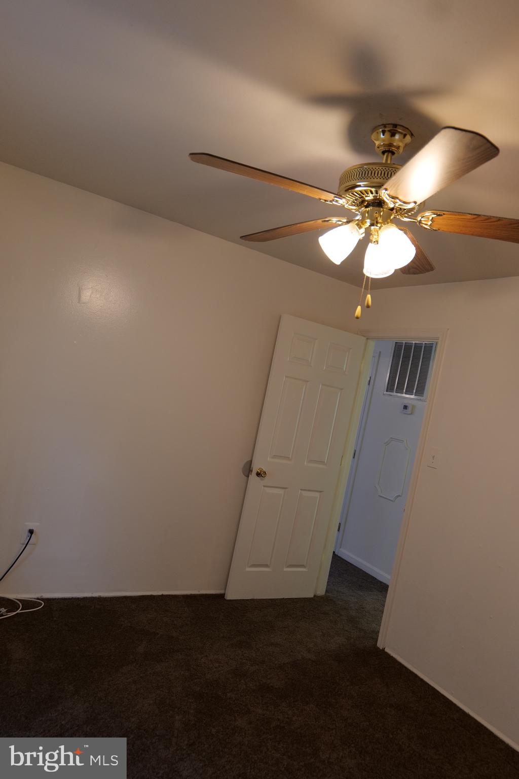 CAPITOL HEIGHTS - Residential Lease