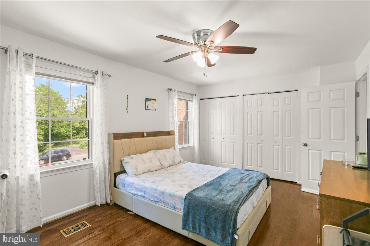 SPRINGFIELD VILLAGE - Residential