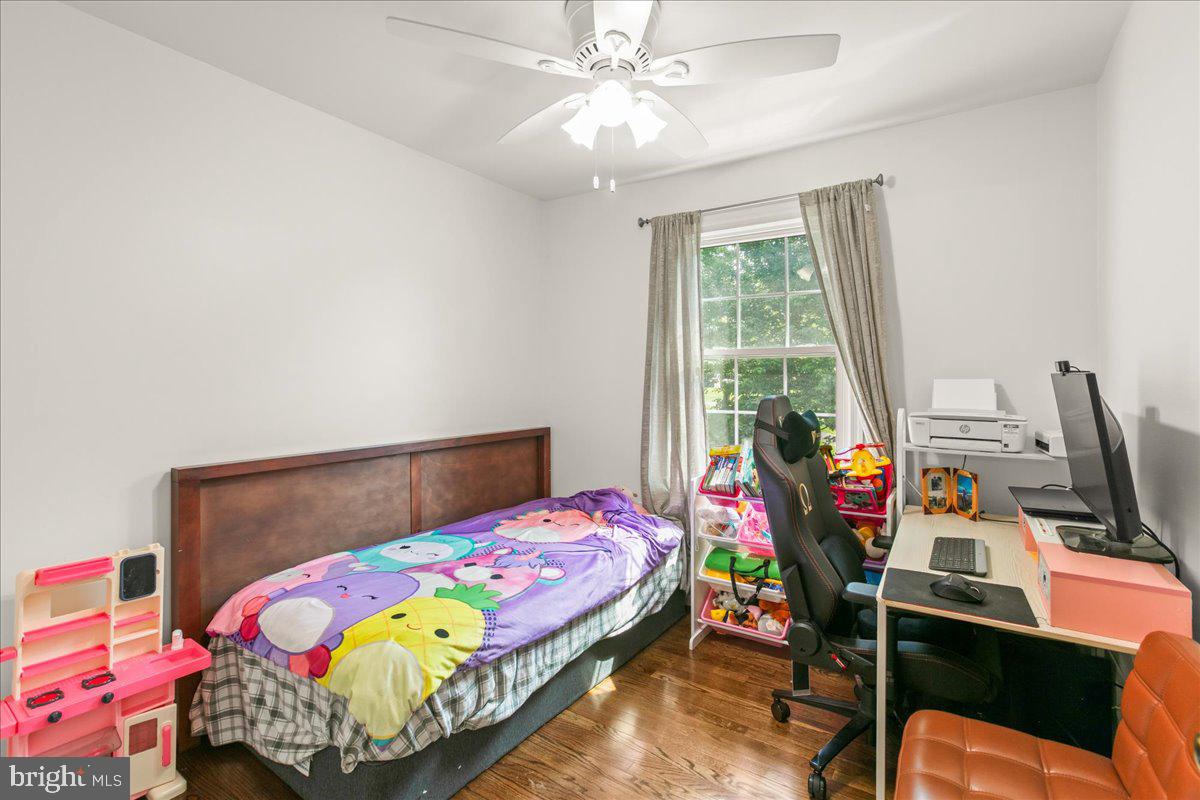 SPRINGFIELD VILLAGE - Residential