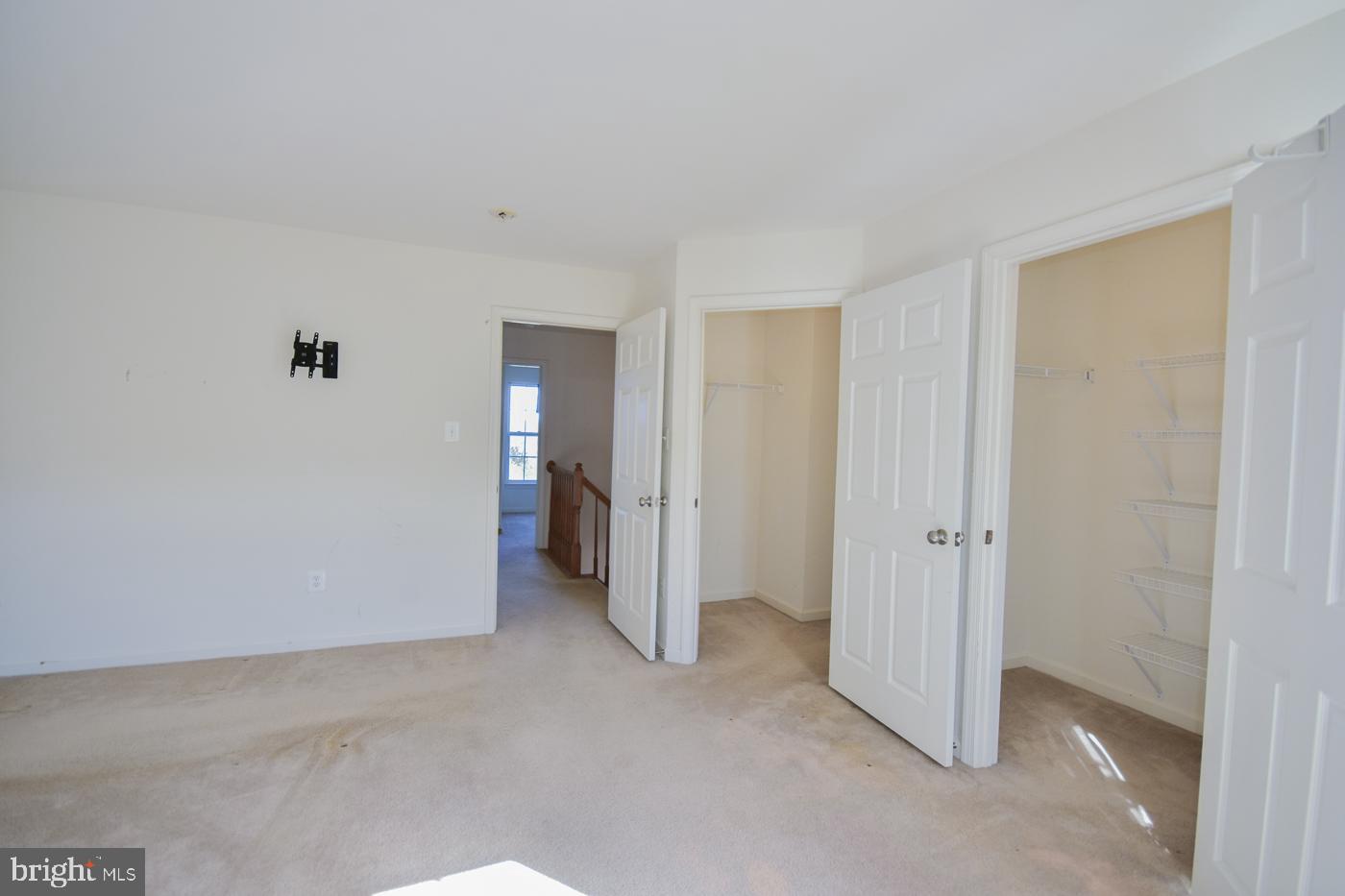 LAKELAND PLACE - Residential