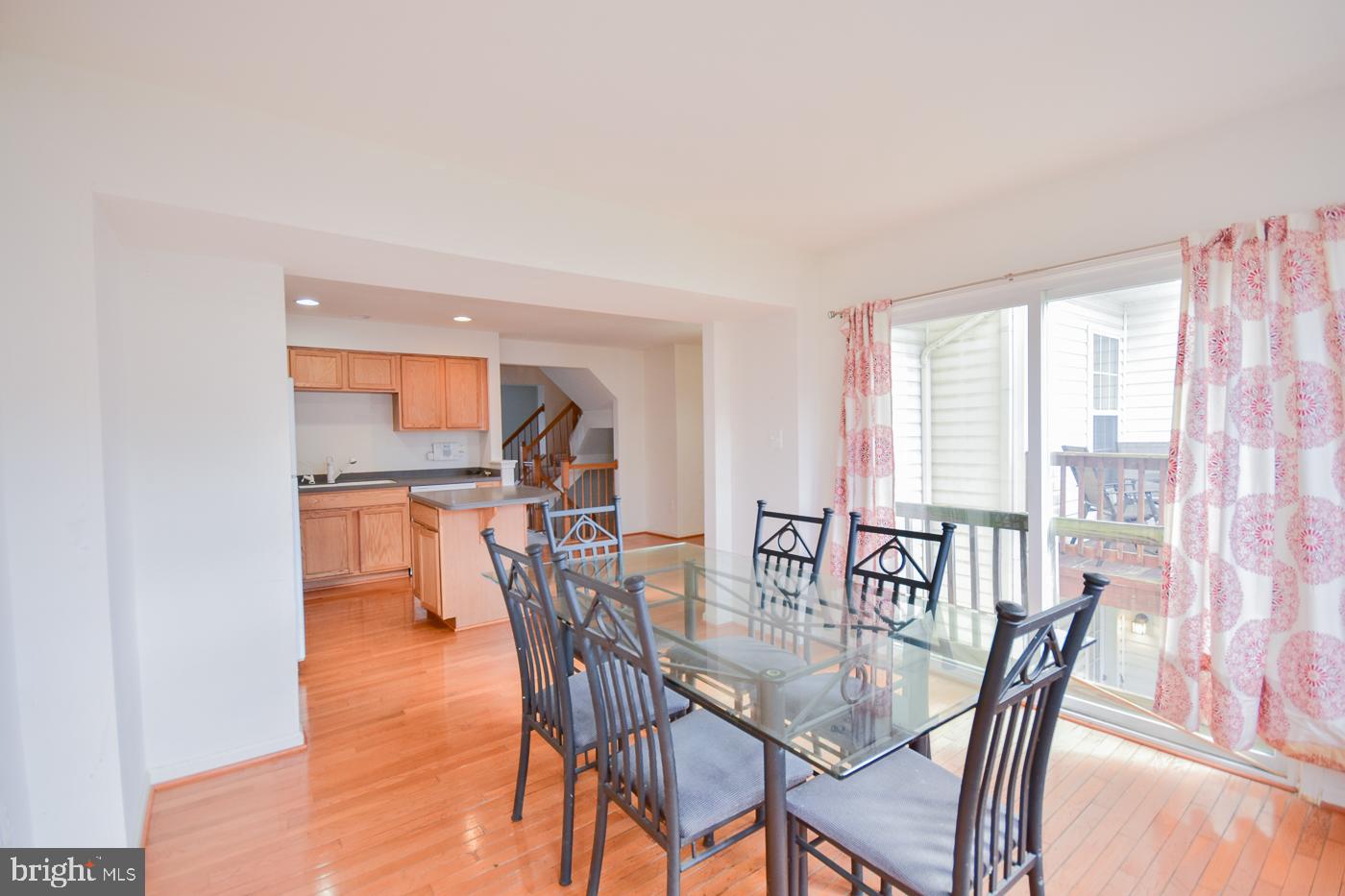 LAKELAND PLACE - Residential