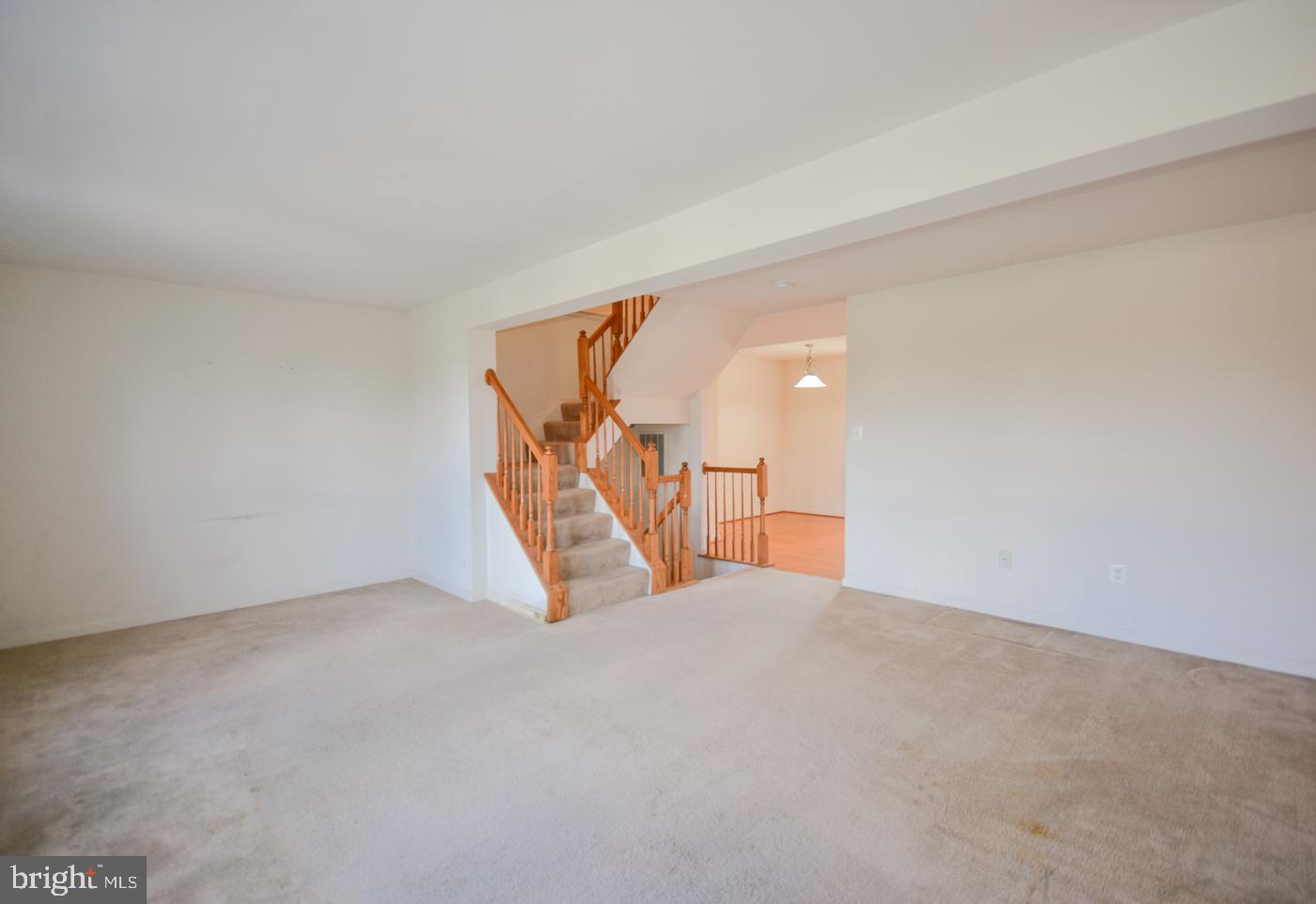 LAKELAND PLACE - Residential