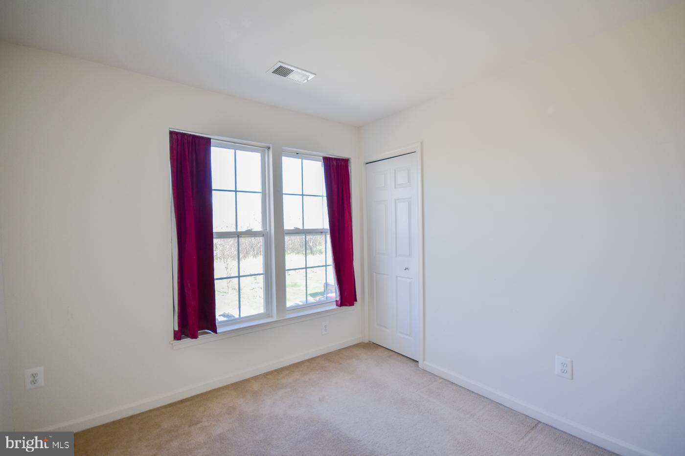 LAKELAND PLACE - Residential