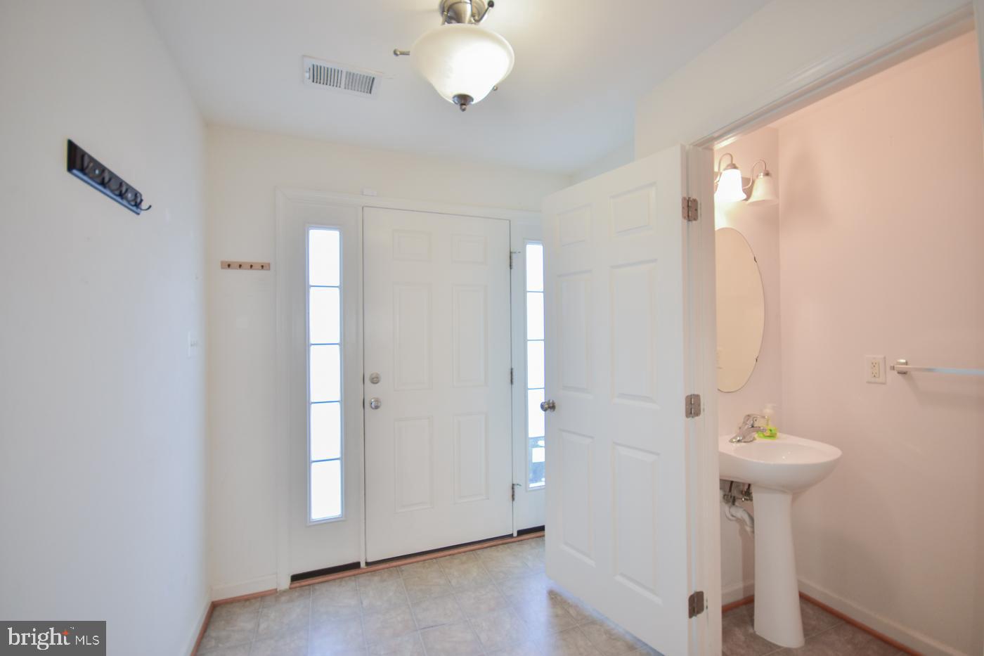 LAKELAND PLACE - Residential