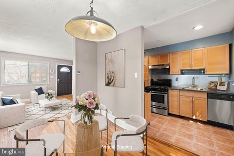 4513 TEXAS AVENUE SE WASHINGTON DC 20019