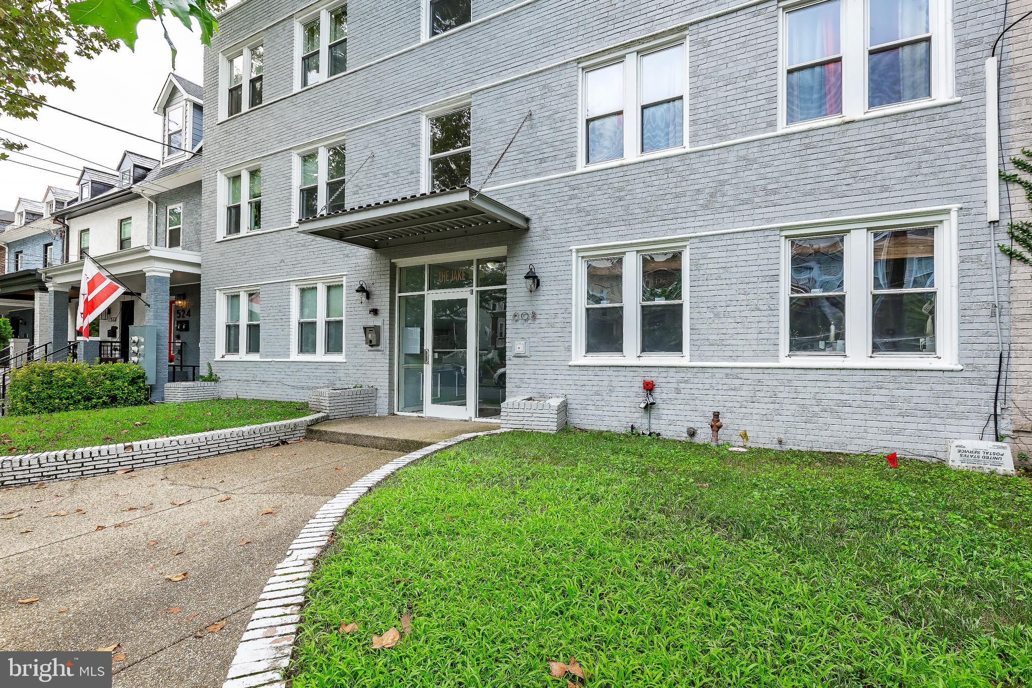 608 JEFFERSON STREET NW 302