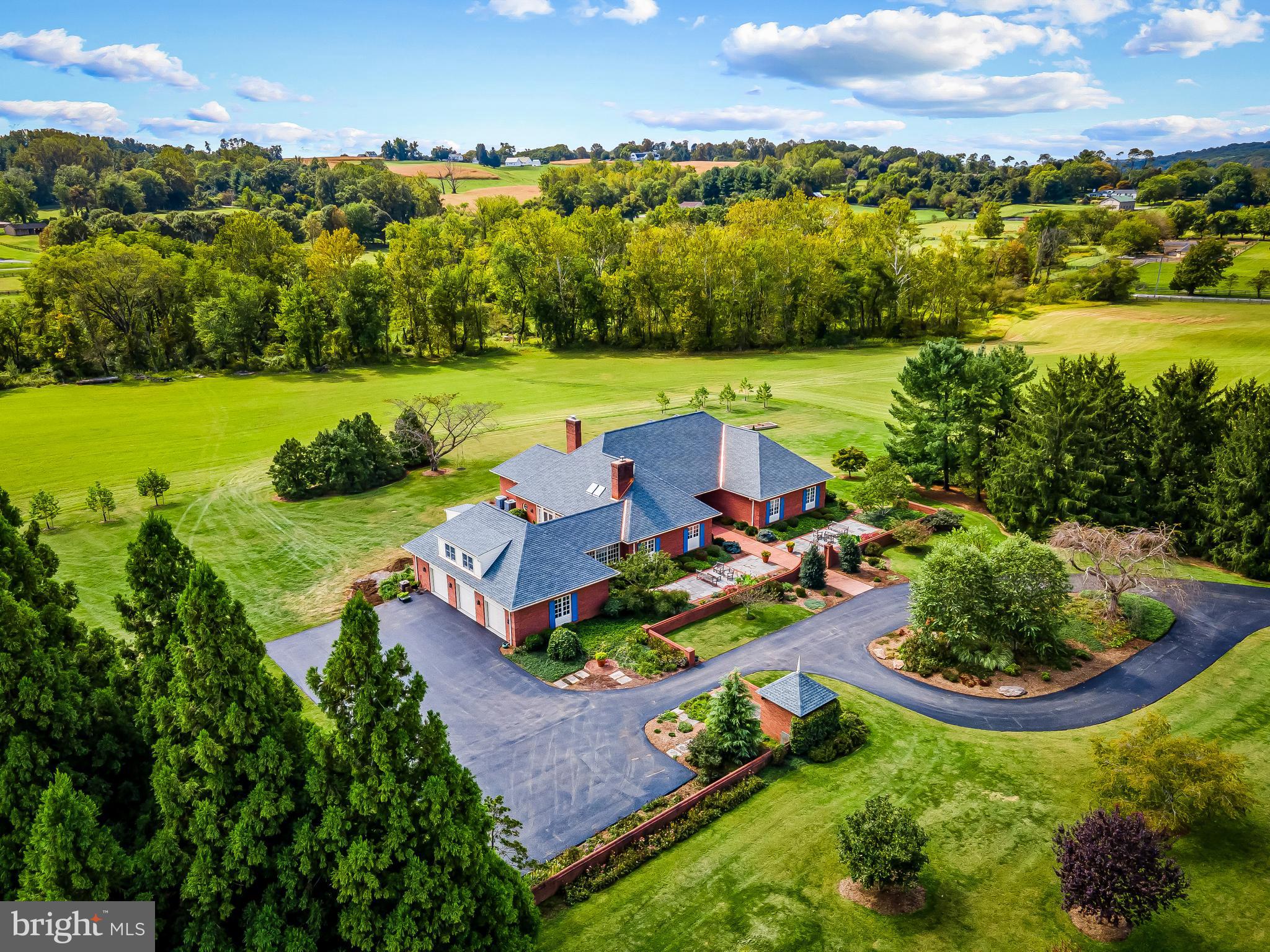1211 BELFAST ROAD