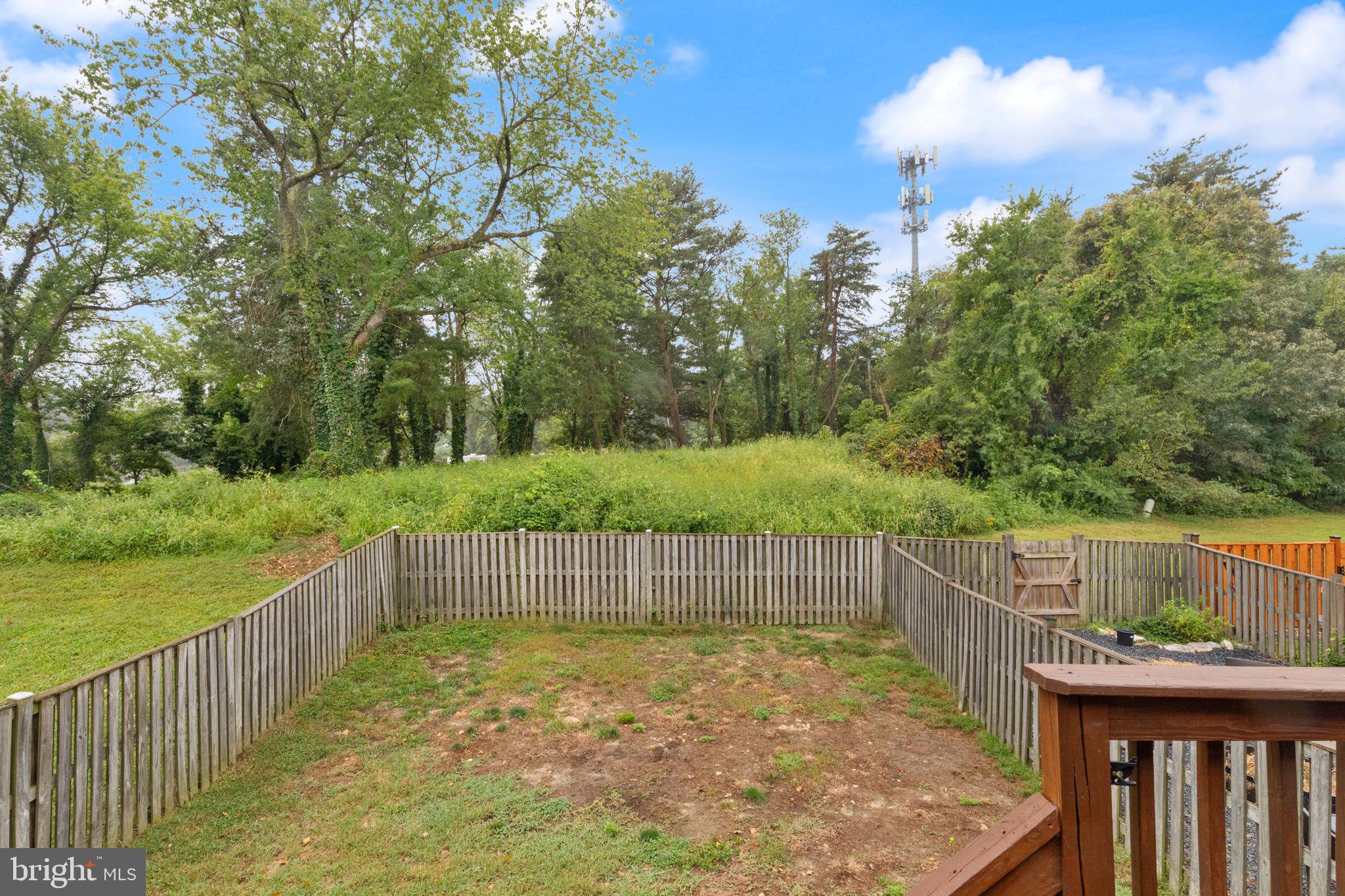 ELIZABETHS LANDING - Residential