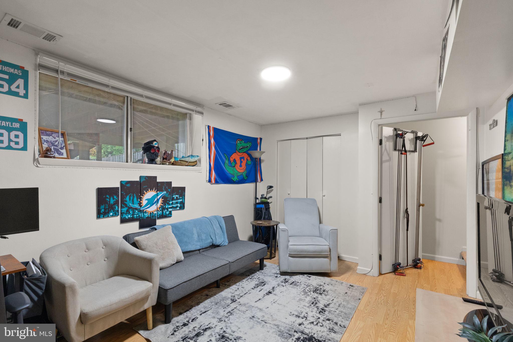 ELIZABETHS LANDING - Residential