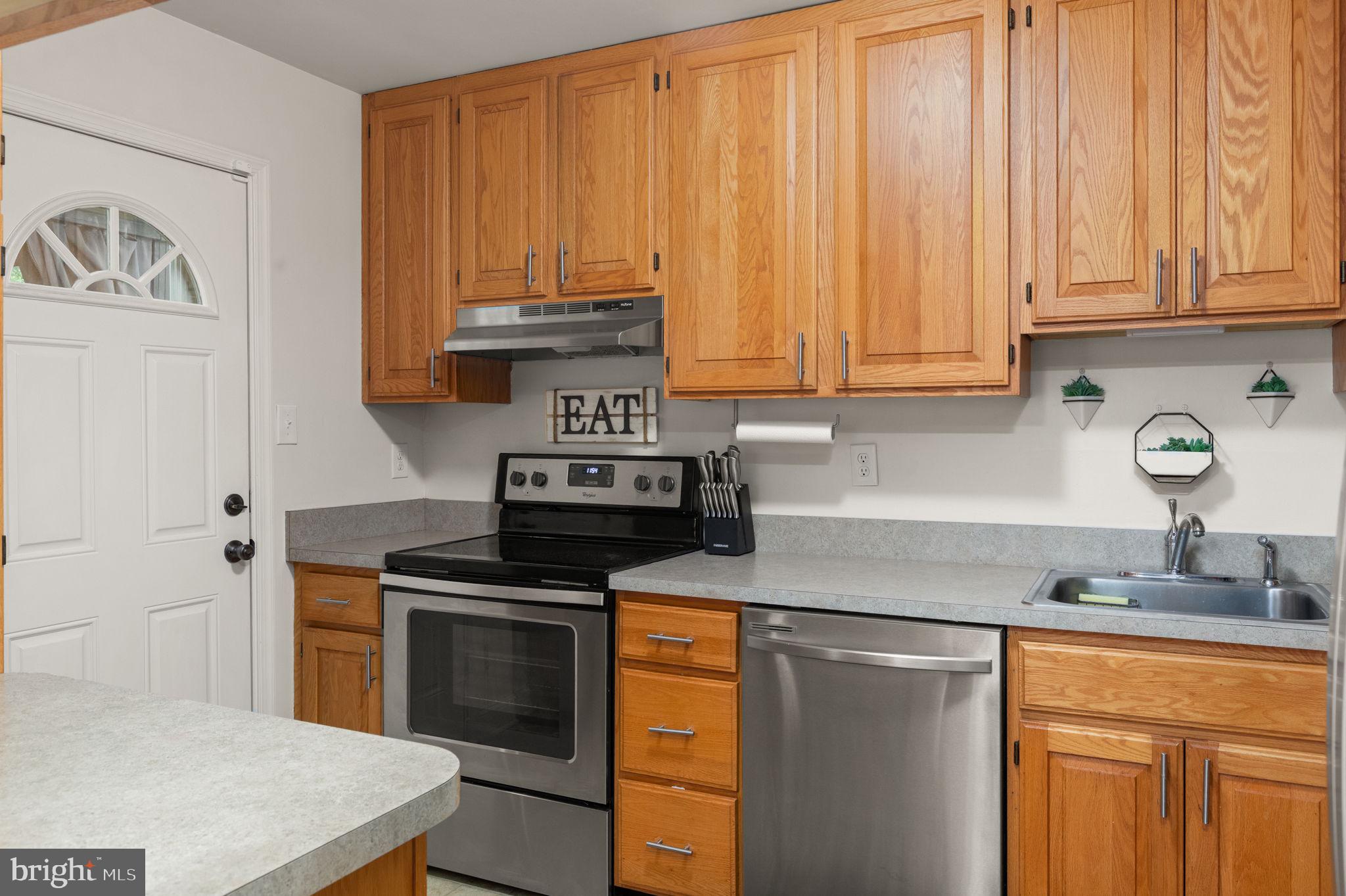 ELIZABETHS LANDING - Residential