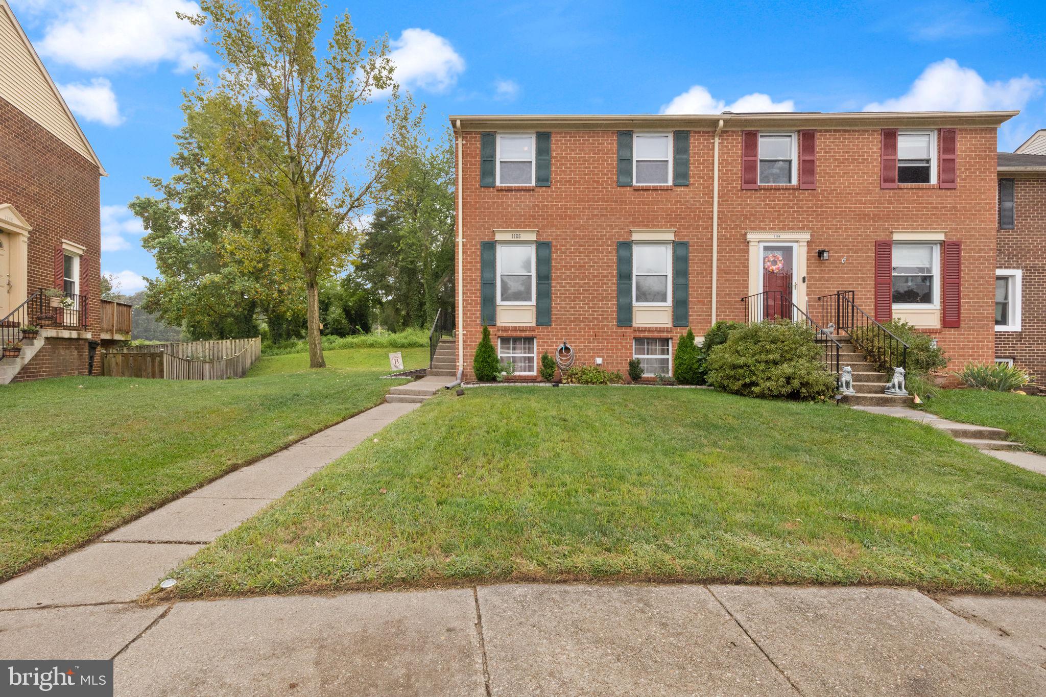 ELIZABETHS LANDING - Residential