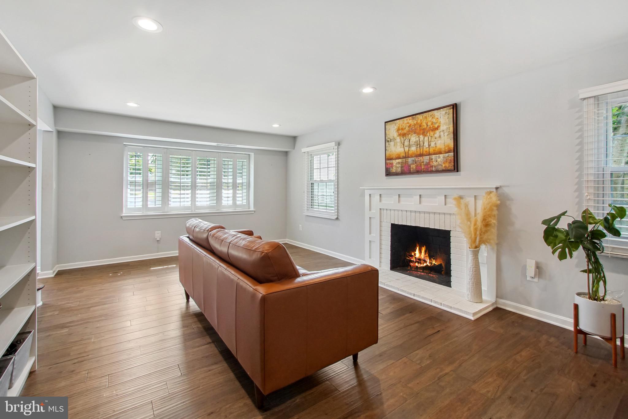 POINTER RIDGE AT COLLINGTON - Residential