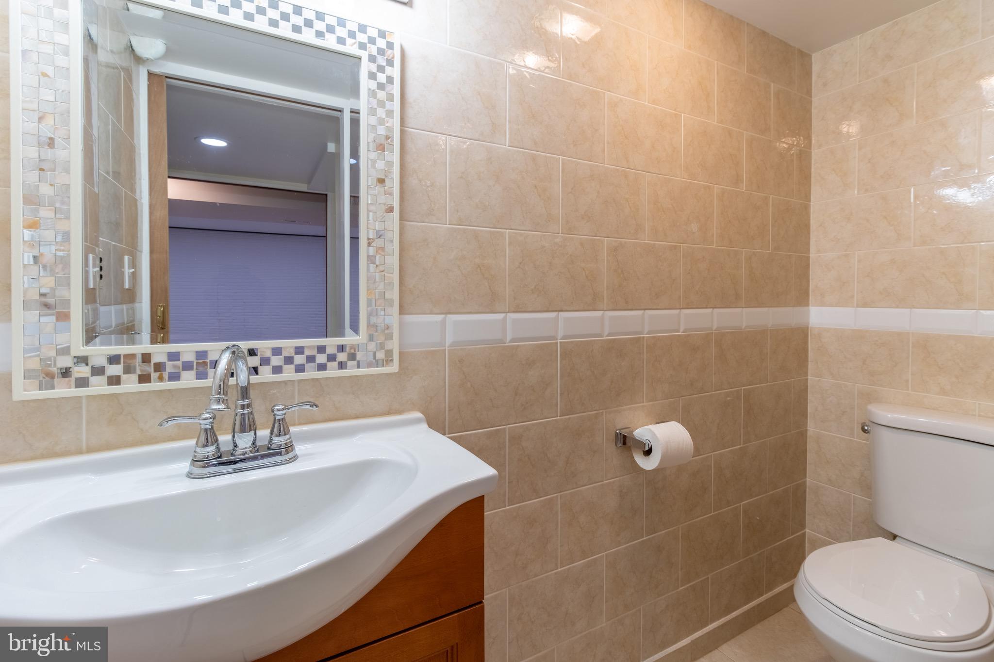 RIVERDALE GARDENS - Residential Lease