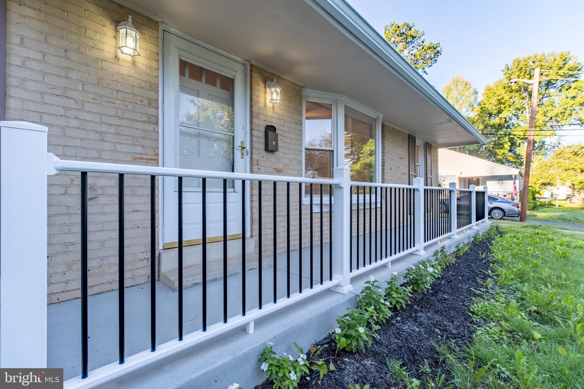 RIVERDALE GARDENS - Residential Lease