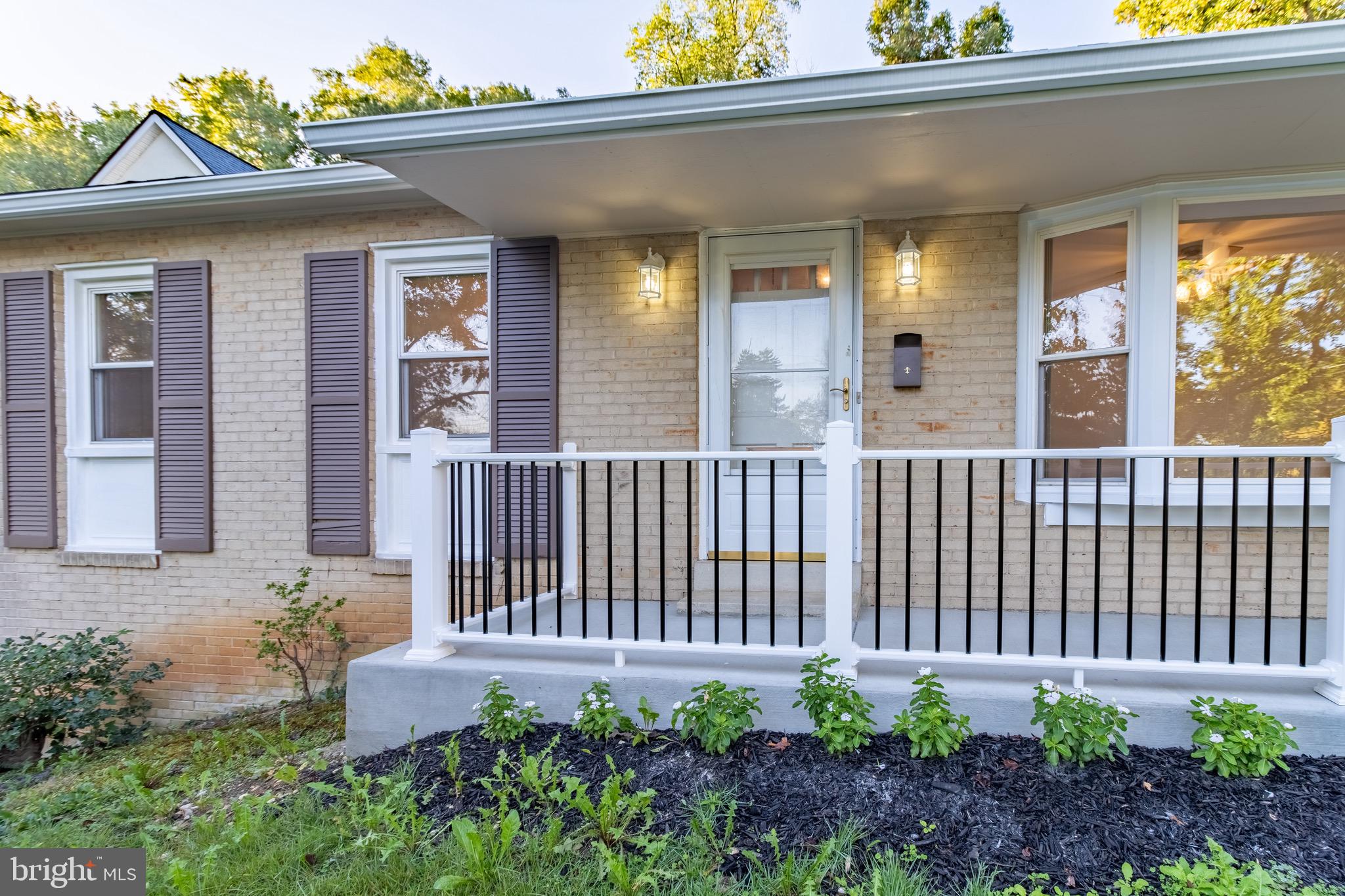 RIVERDALE GARDENS - Residential Lease