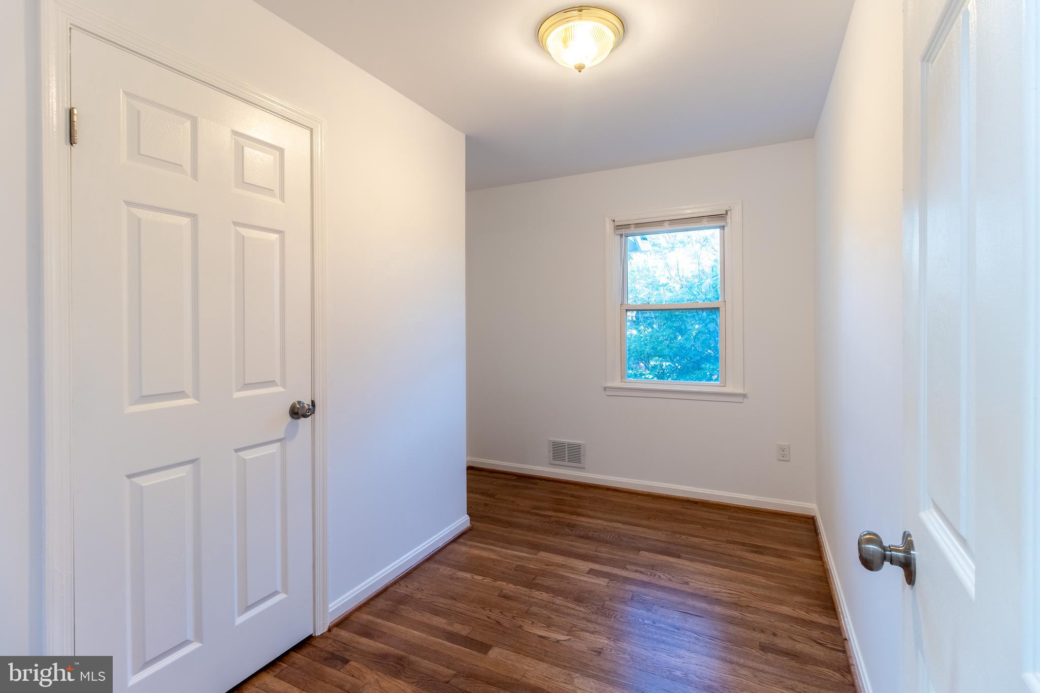 RIVERDALE GARDENS - Residential Lease