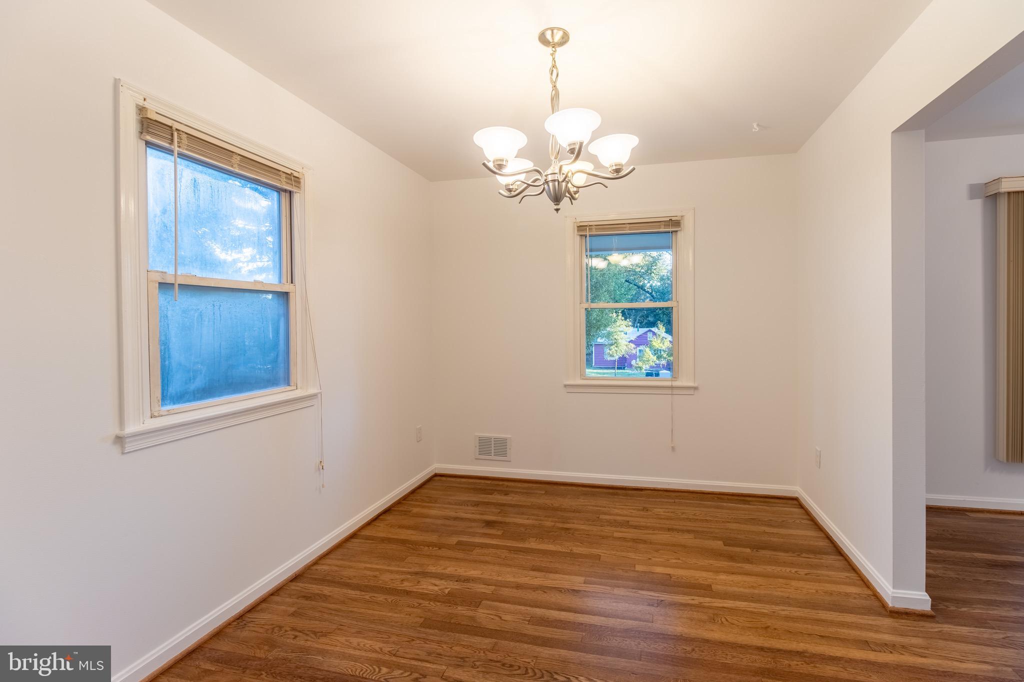 RIVERDALE GARDENS - Residential Lease