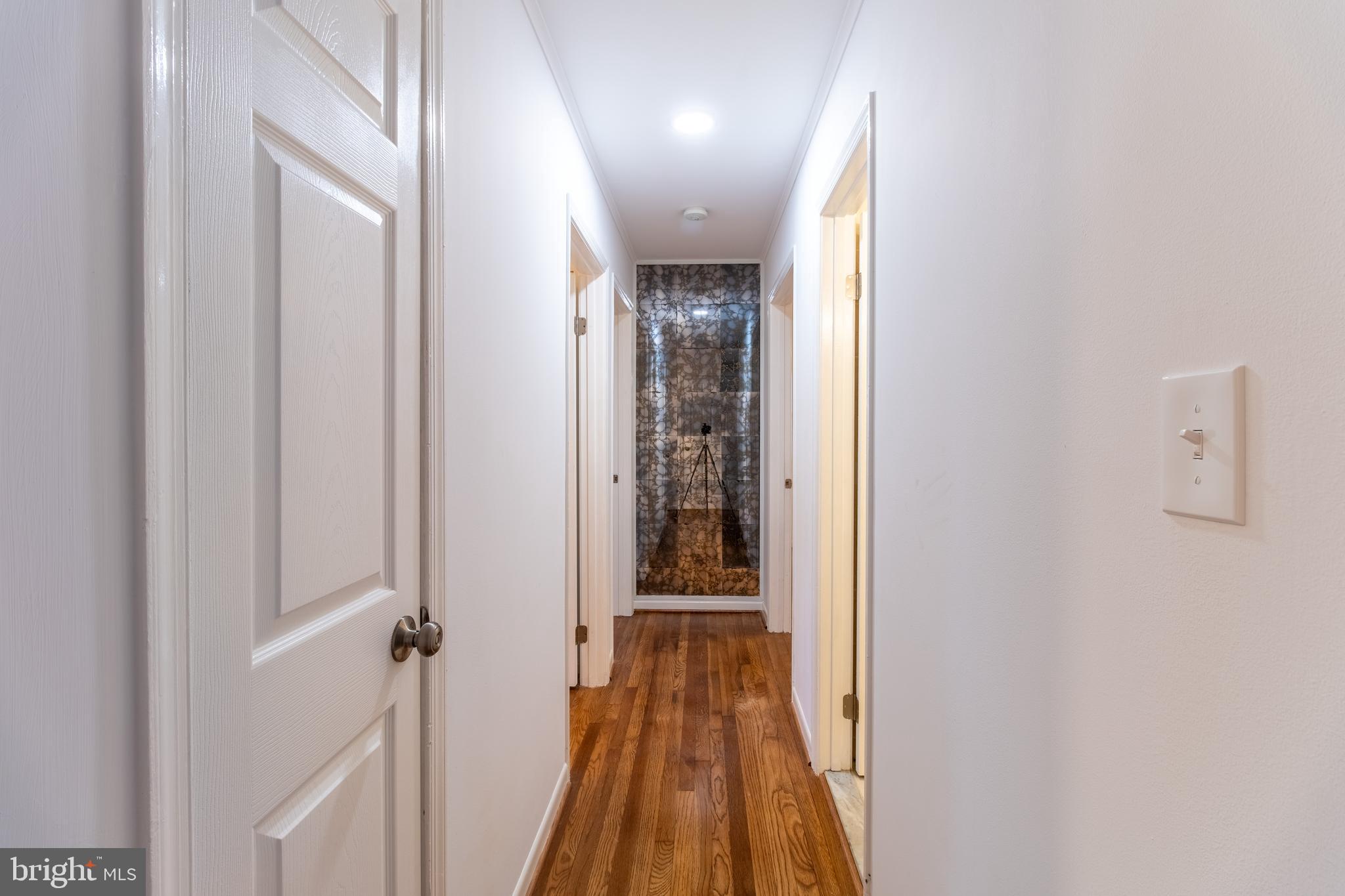 RIVERDALE GARDENS - Residential Lease