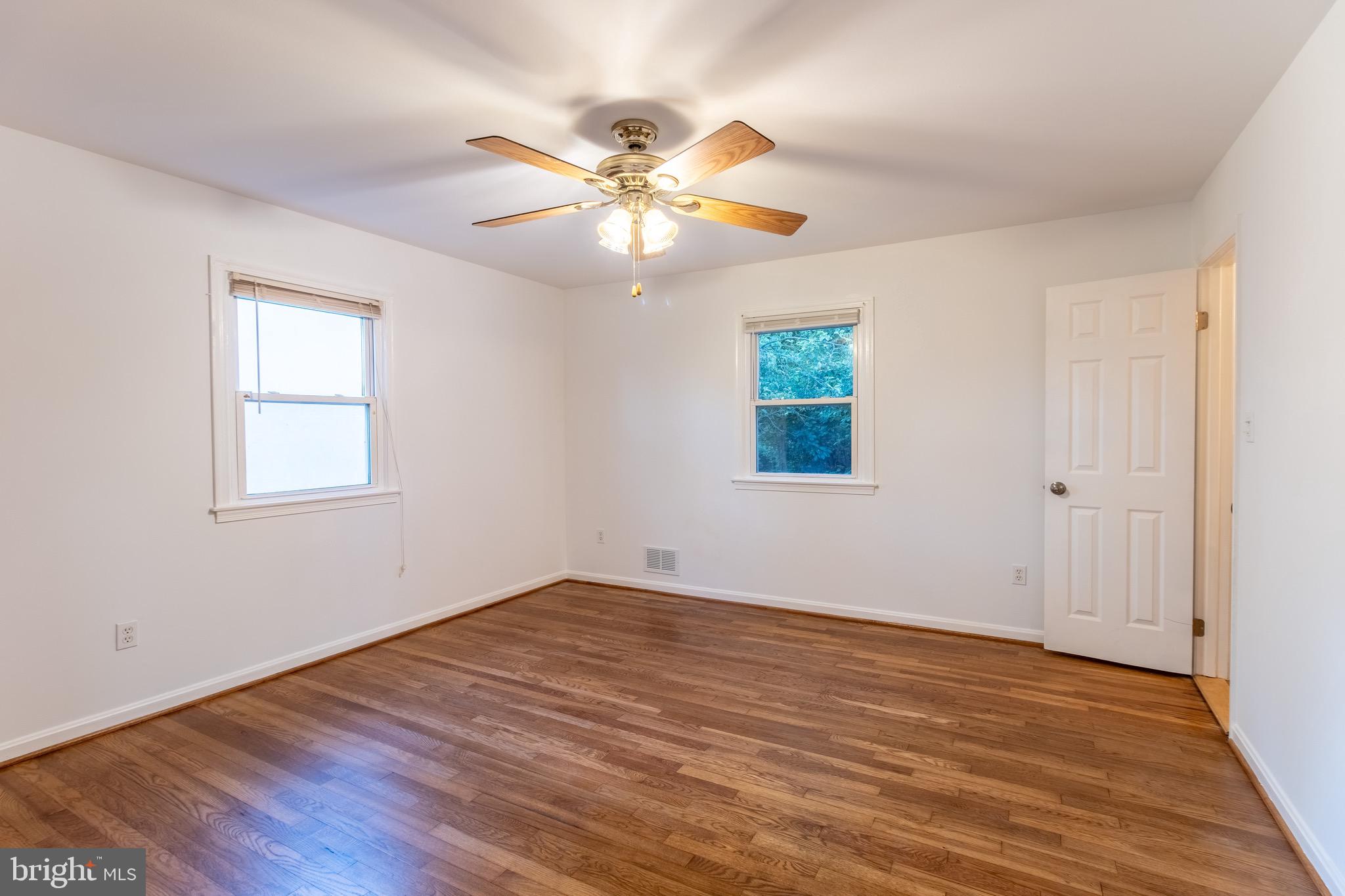 RIVERDALE GARDENS - Residential Lease