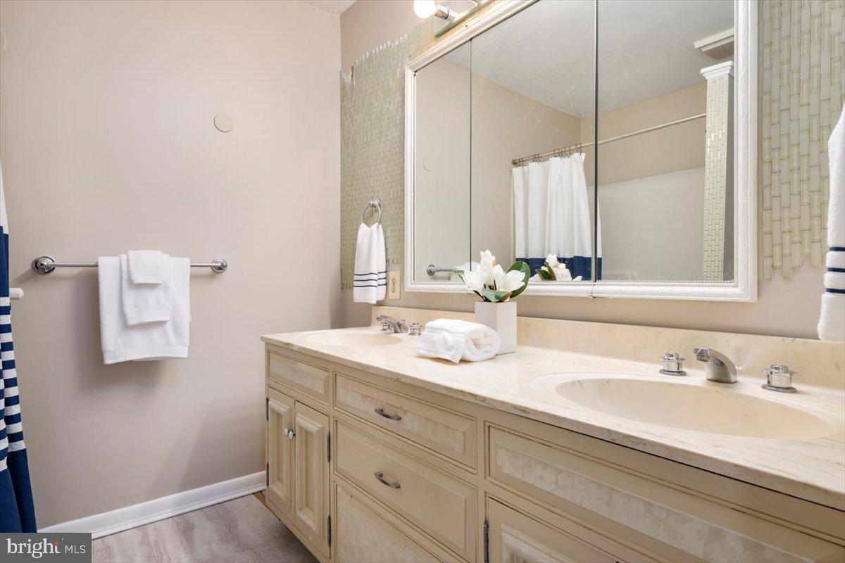 STONEY RIDGE FARM - Residential