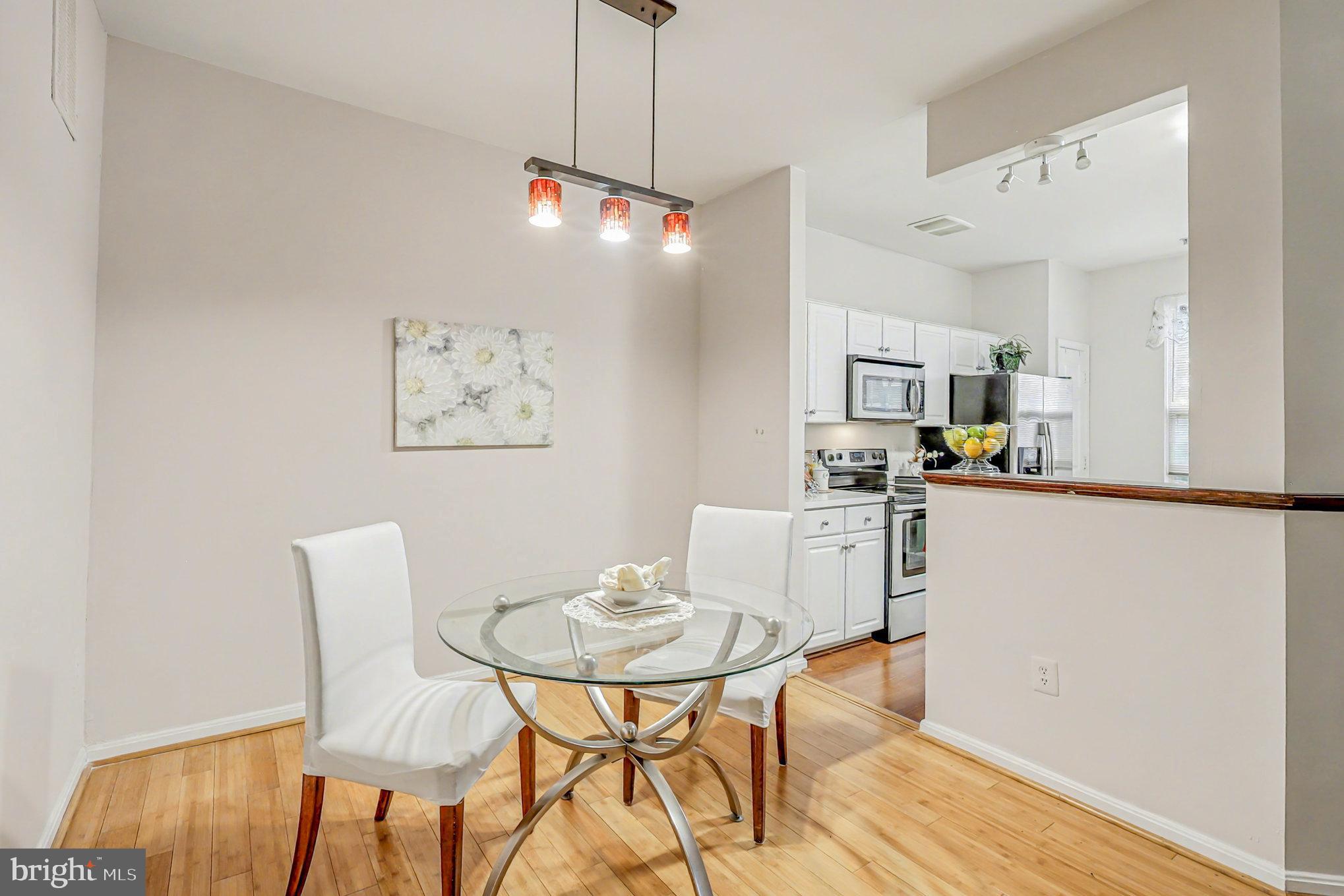 ASHBURN VILLAGE - Residential Lease