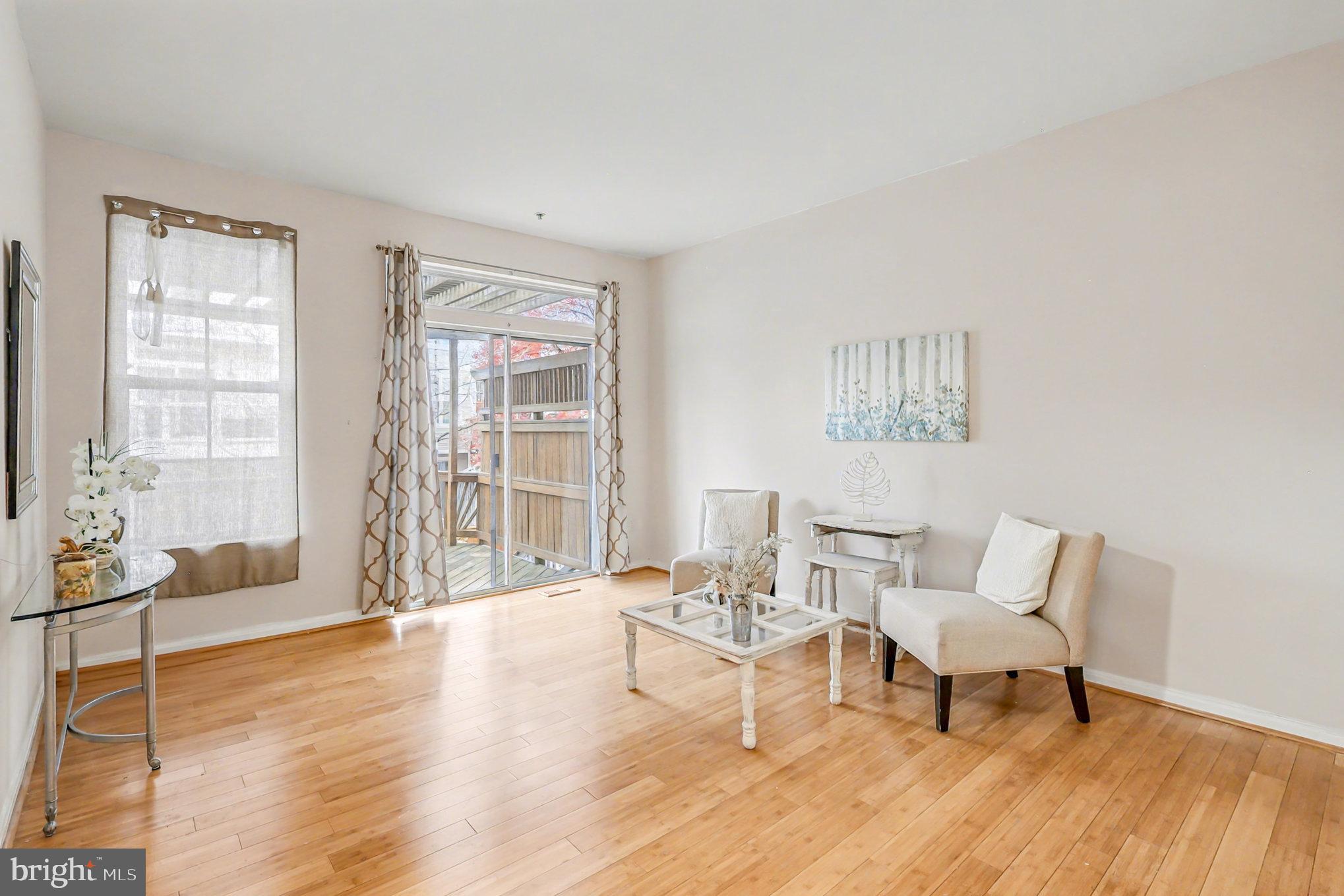 ASHBURN VILLAGE - Residential Lease