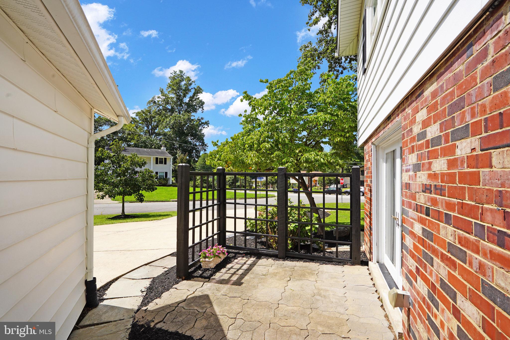 2231 WILLIAM AND MARY DRIVE