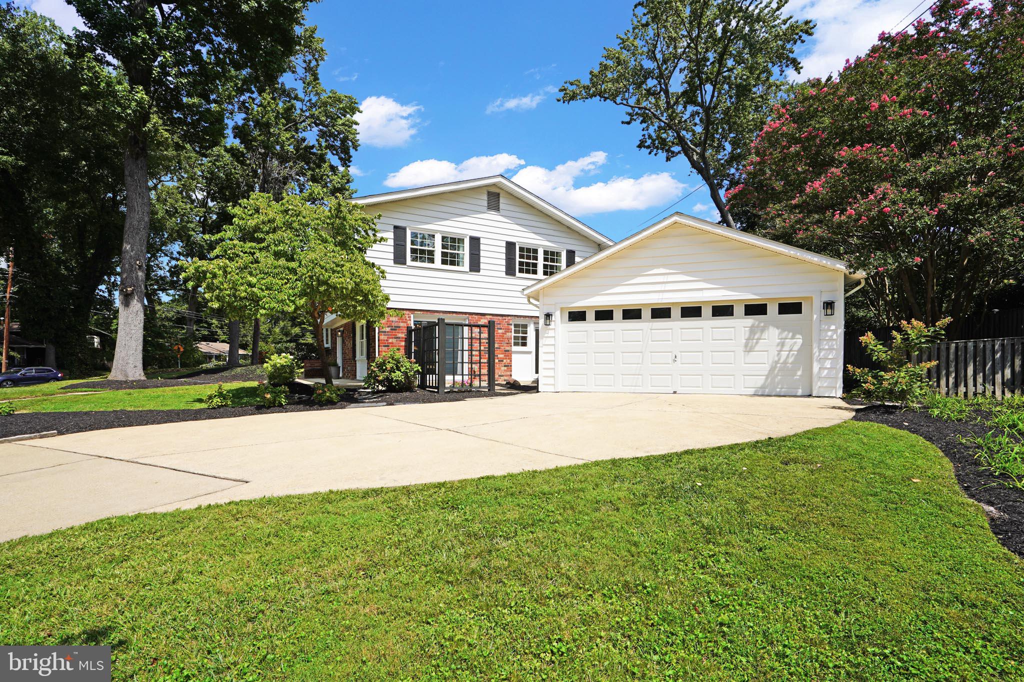 2231 WILLIAM AND MARY DRIVE