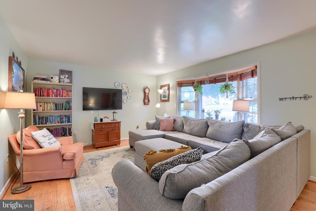 Photo of 161 HOSTETTER LN, LANCASTER, PA 17602 (MLS # PALA2040228)